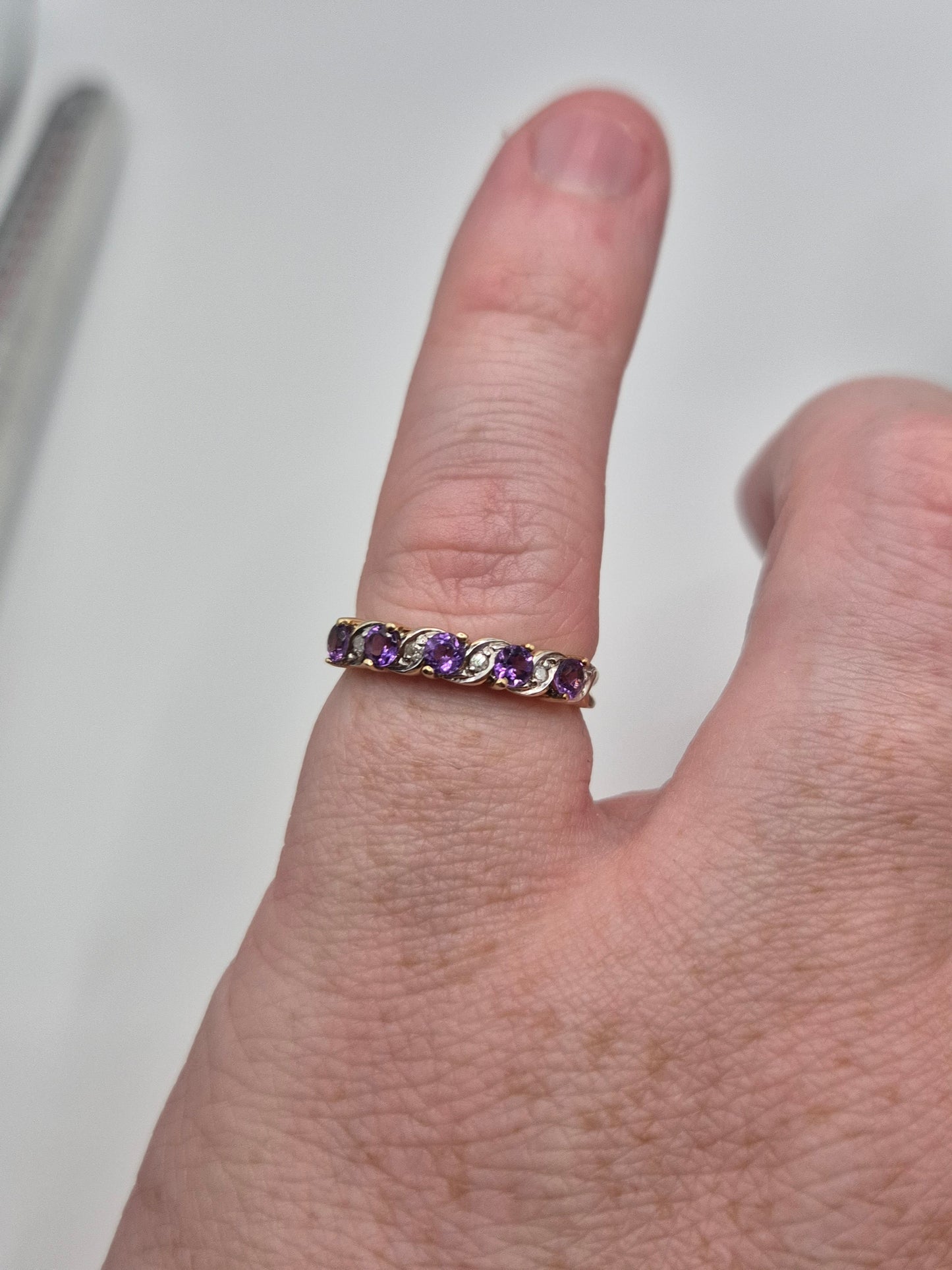 9ct gold amethyst and diamond ring