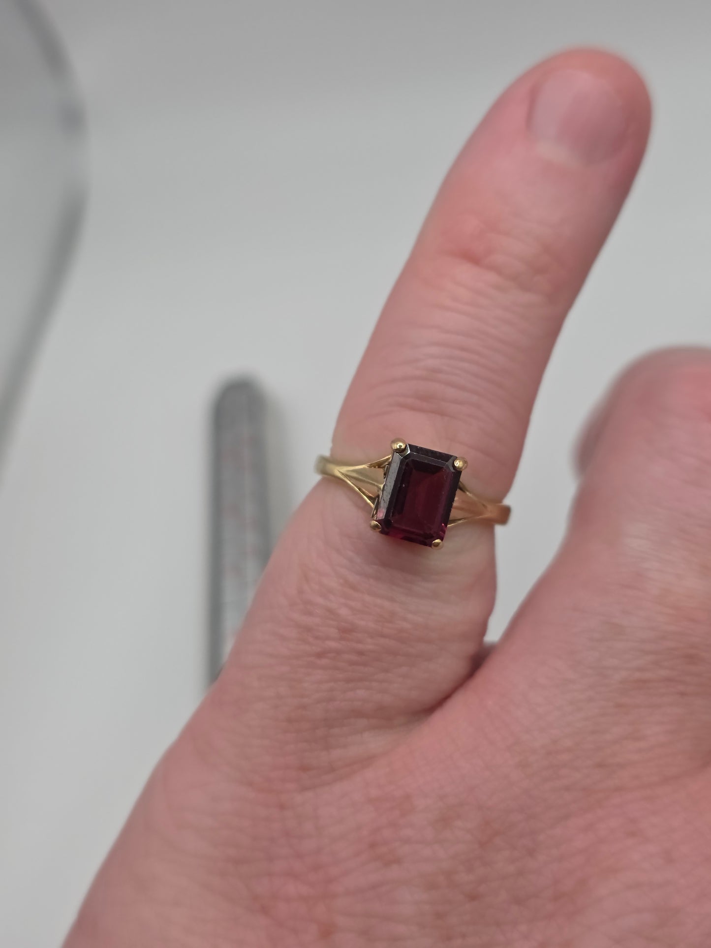 9ct gold tourmaline ring