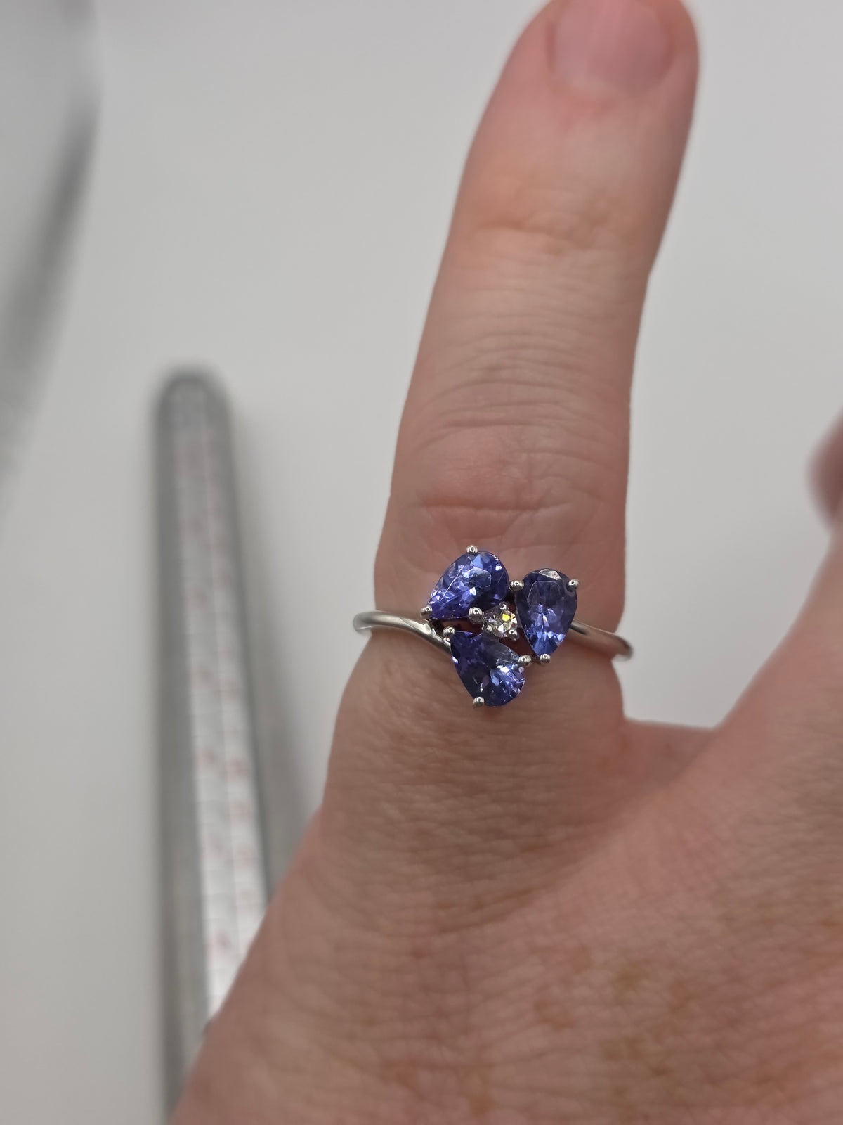 9ct white gold tanzanite and diamond ring