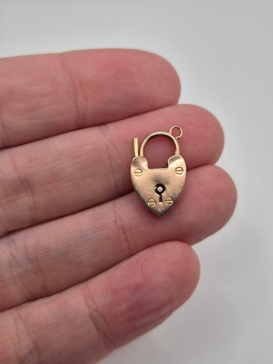 9ct rose gold padlock (31)