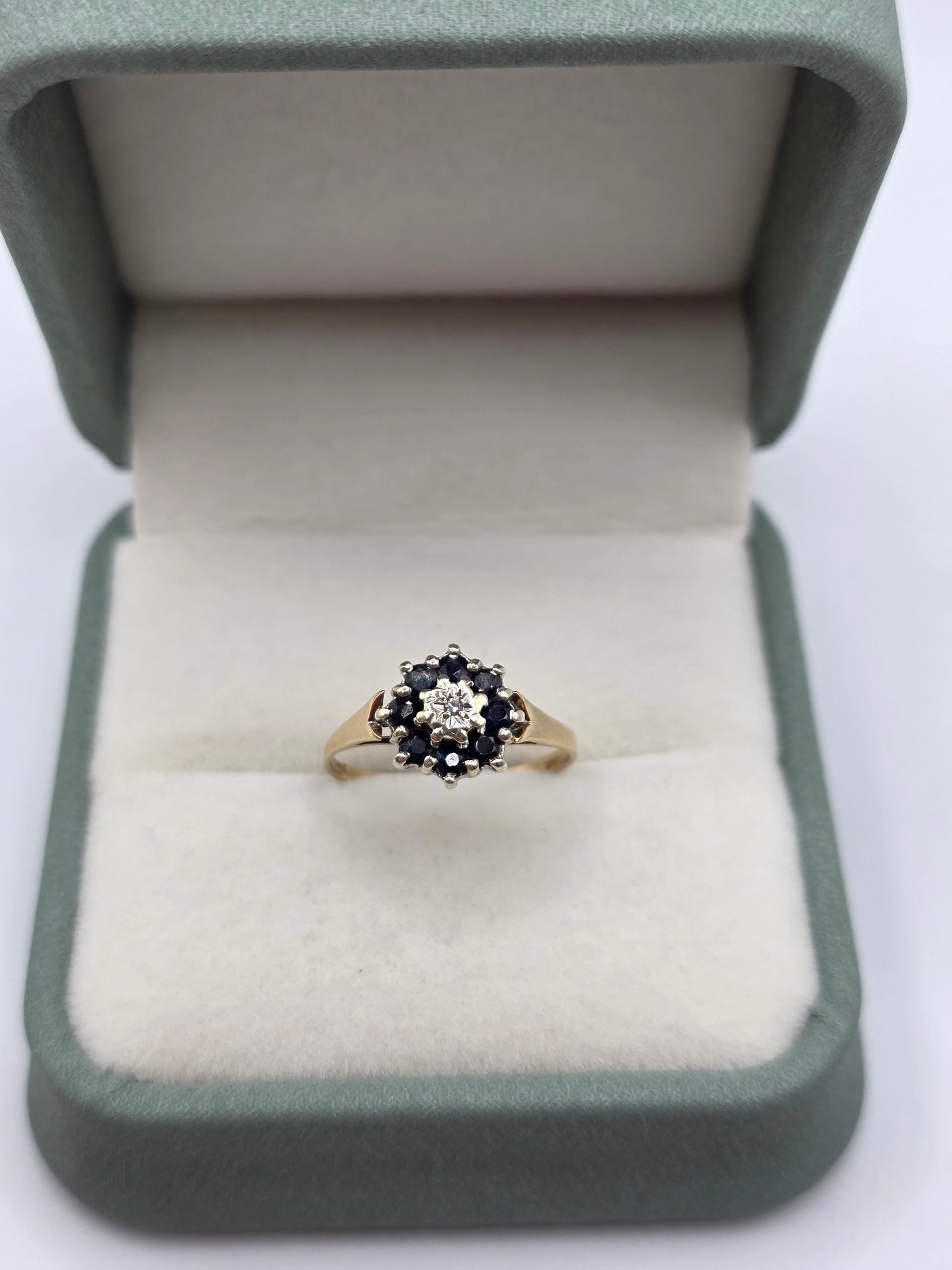 9ct gold sapphire and diamond ring
