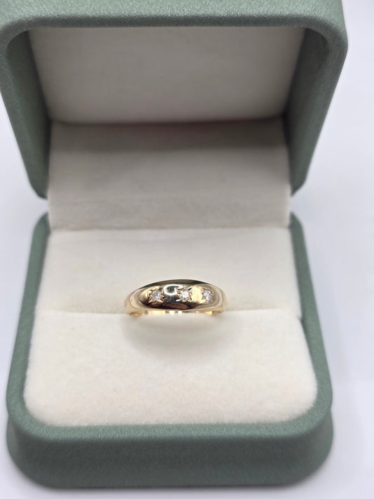 9ct gold diamond gypsy ring