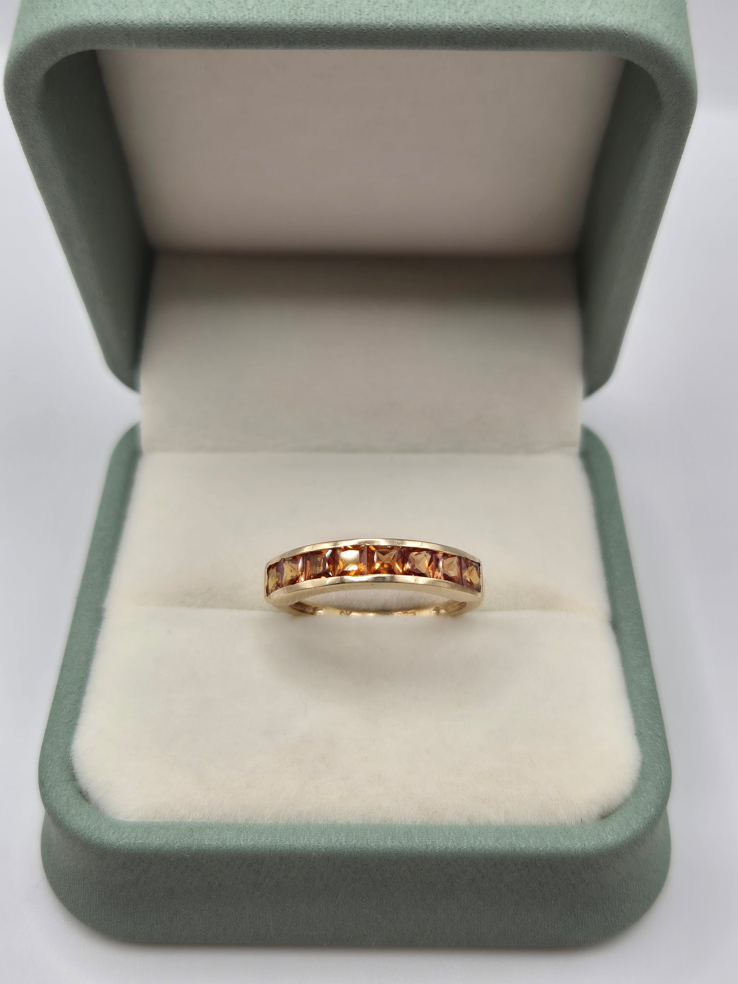9ct gold citrine ring