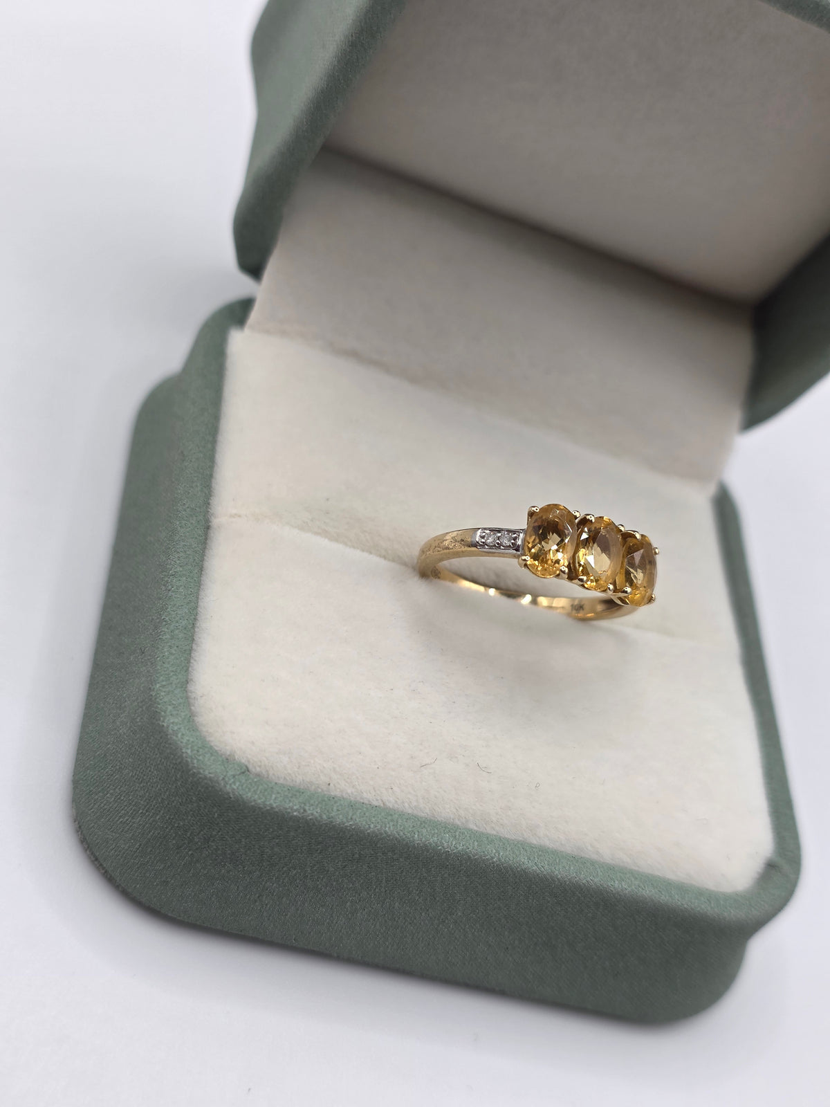 9ct gold citrine and diamond ring