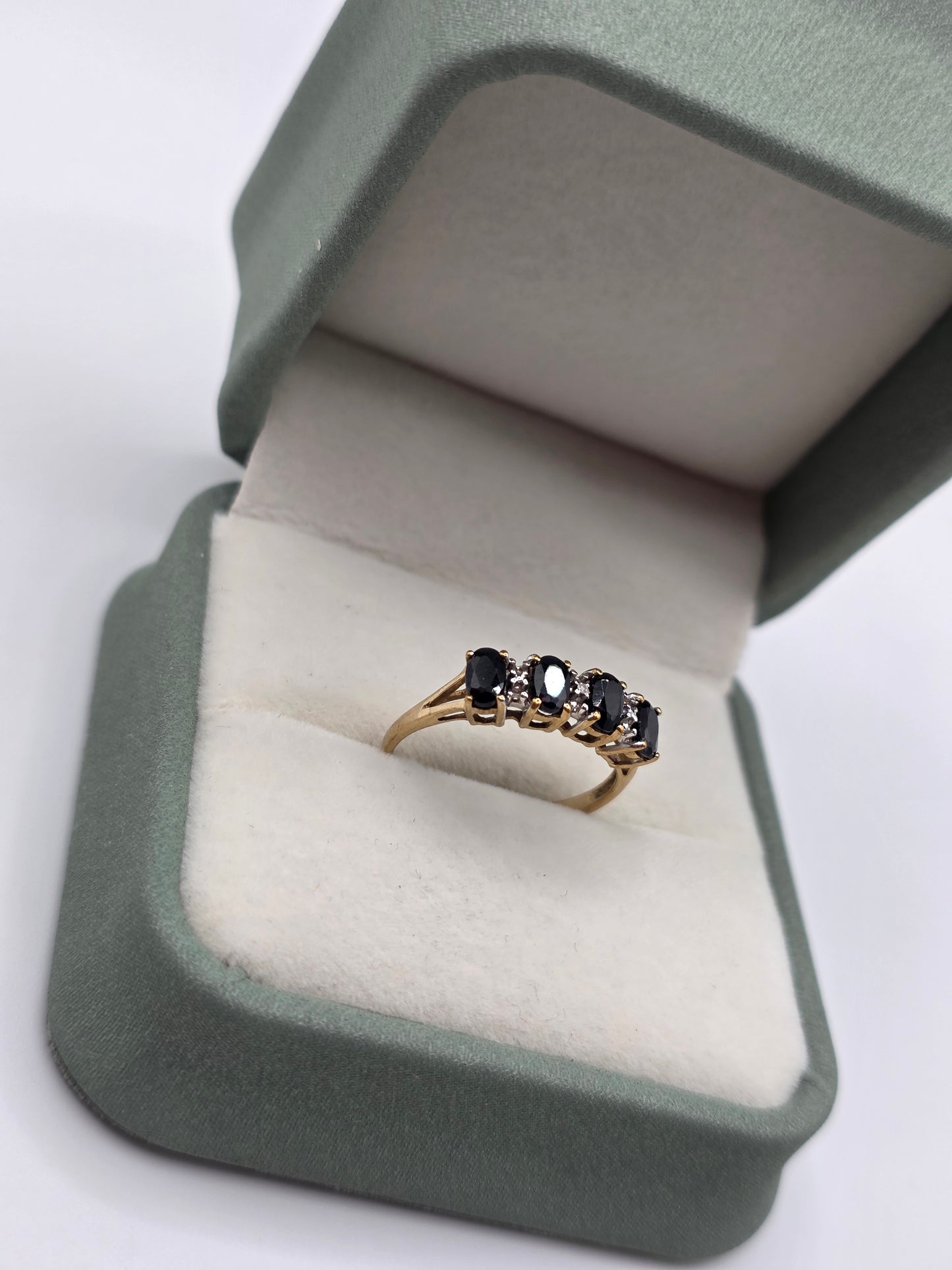 9ct gold sapphire and diamond ring