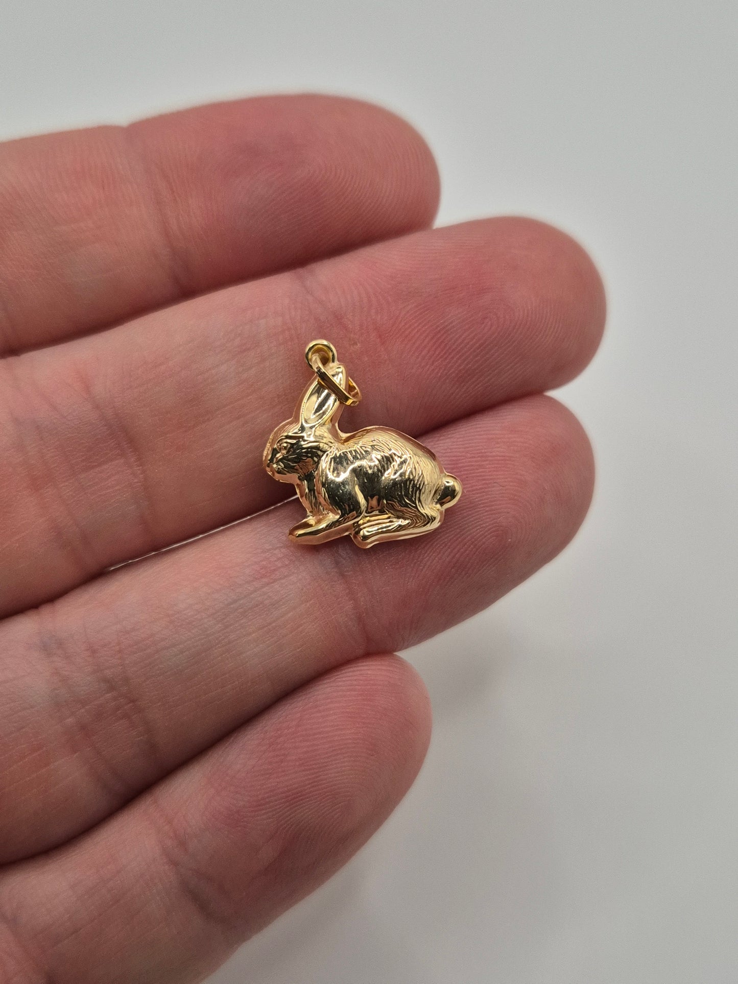 9ct gold rabbit charm