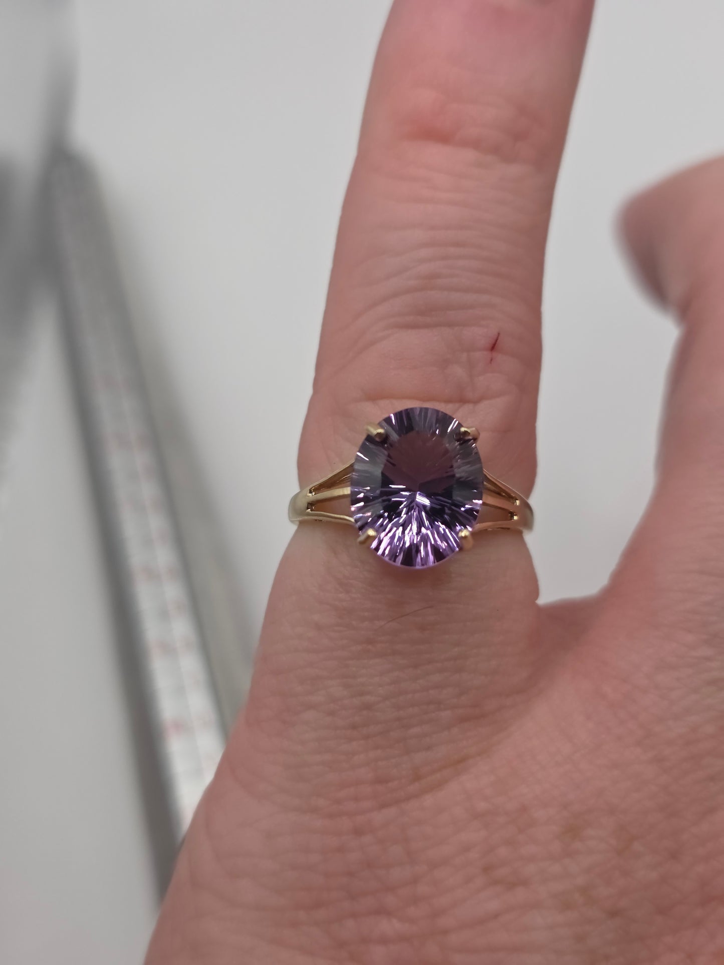 9ct gold amethyst ring
