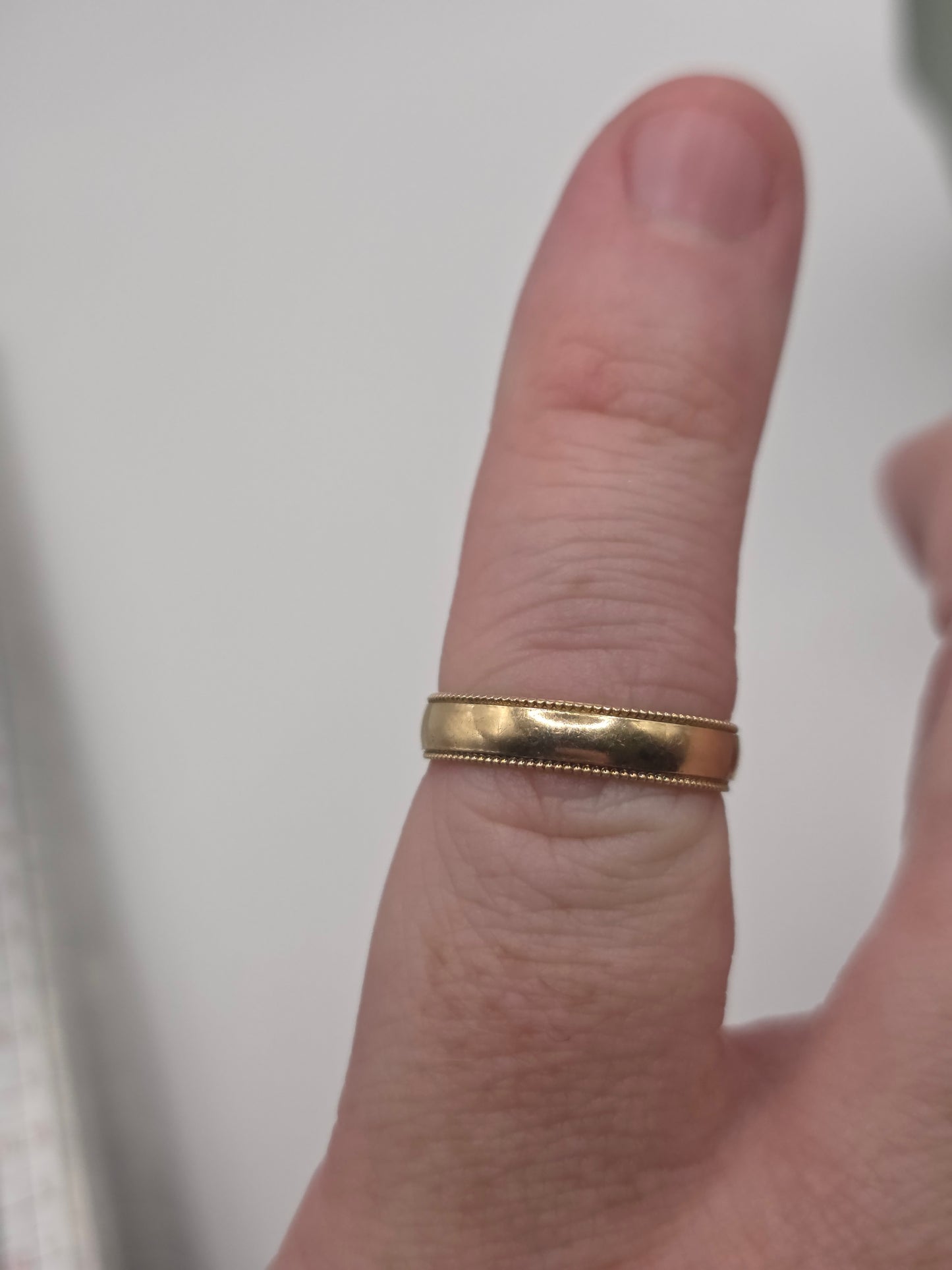 9ct gold ring