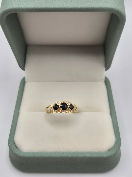 9ct gold sapphire ring