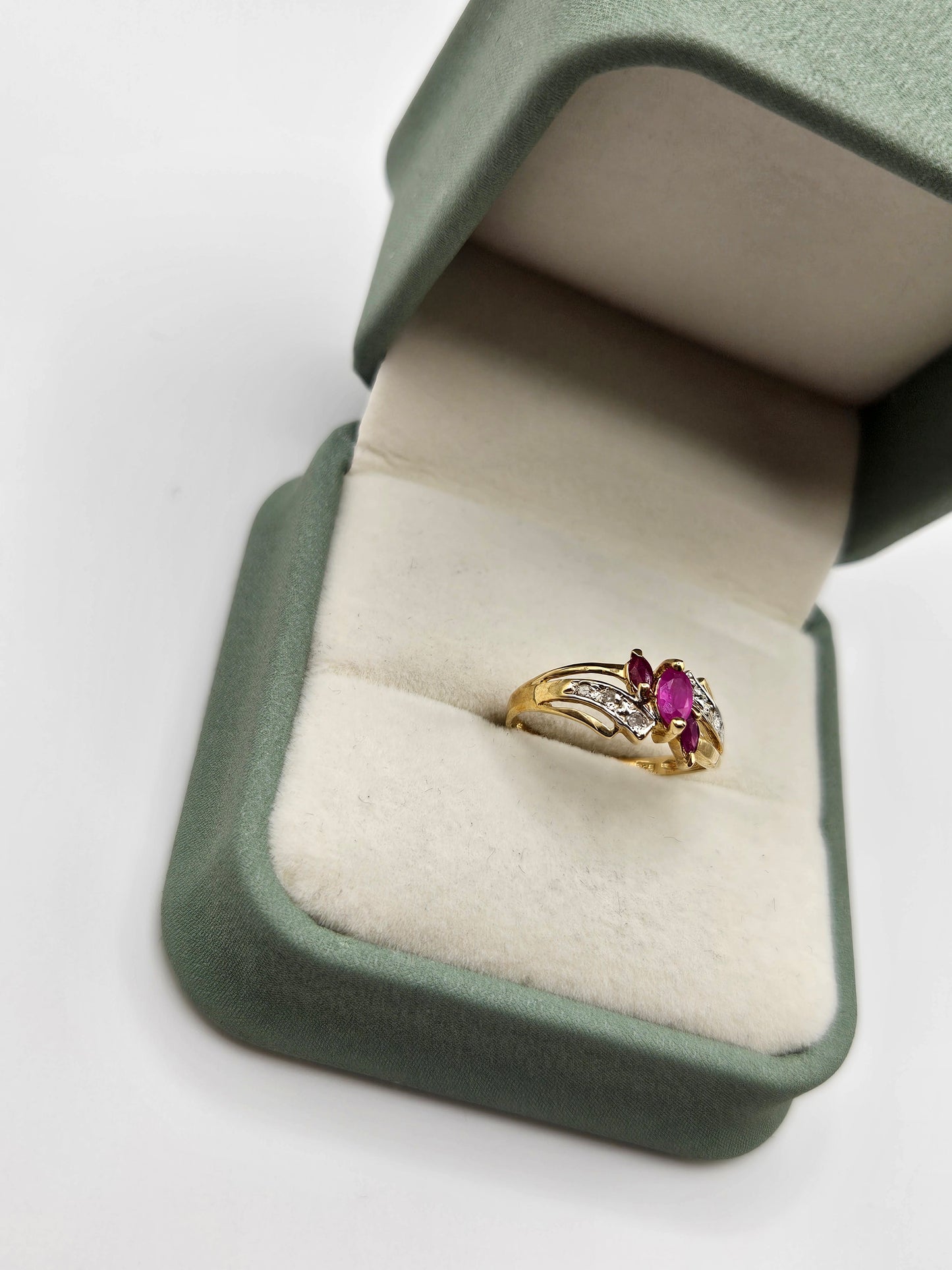 9ct gold ruby and diamond ring