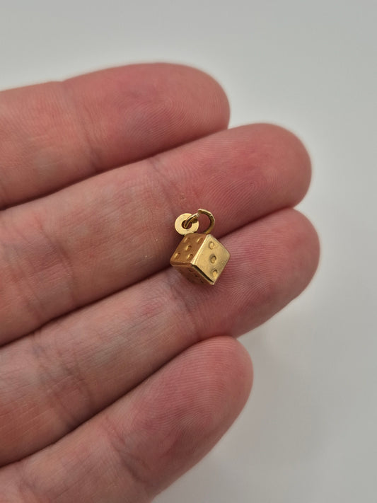 9ct gold dice charm