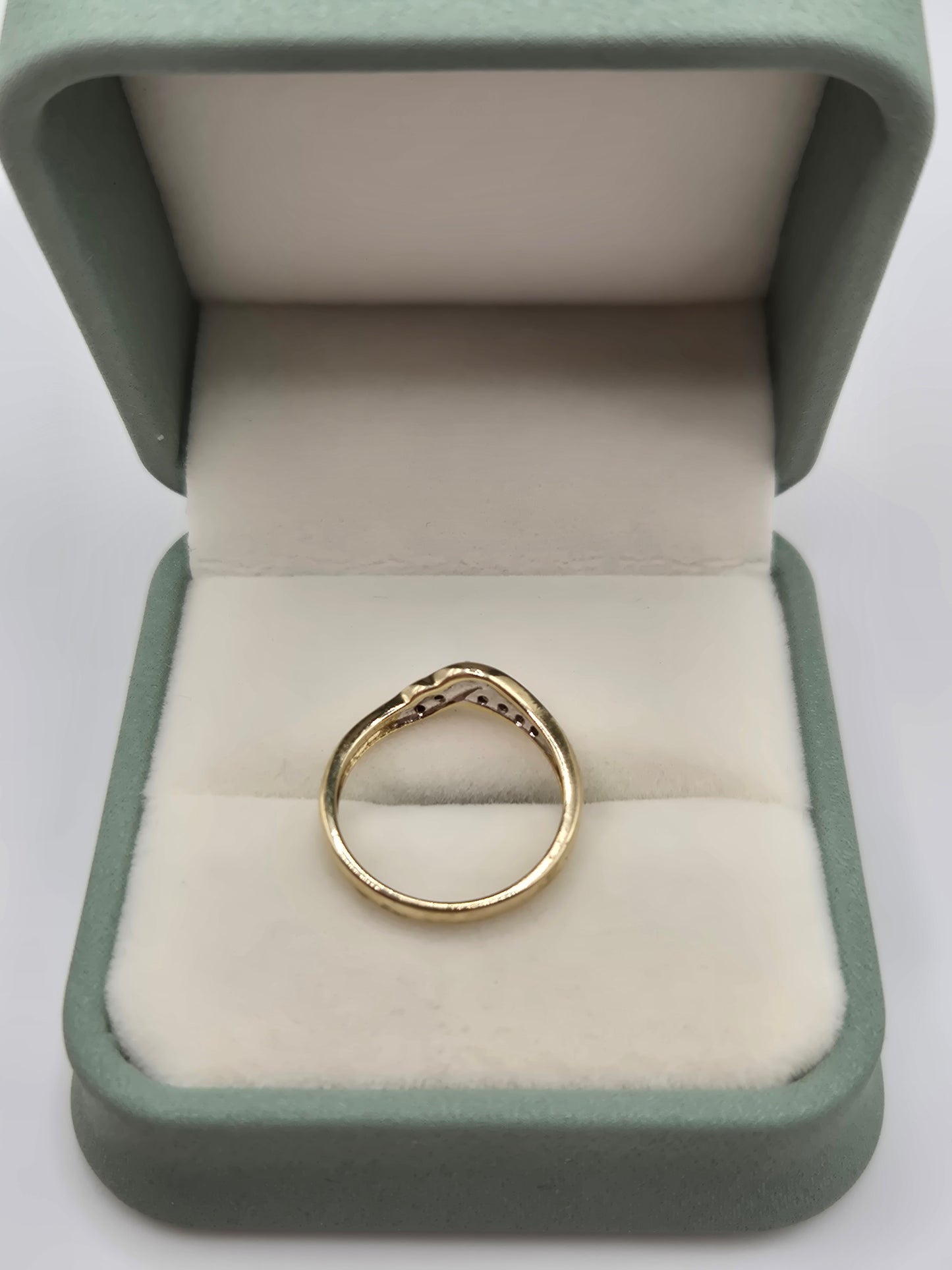 9ct gold diamond wishbone ring