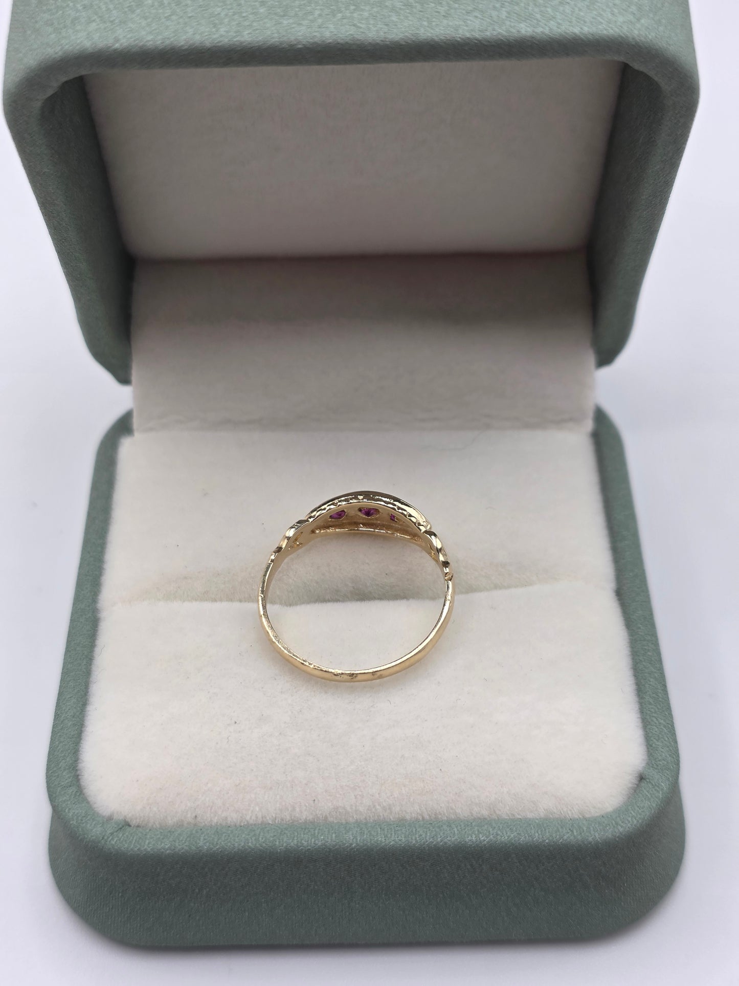 9ct gold ruby gypsy ring