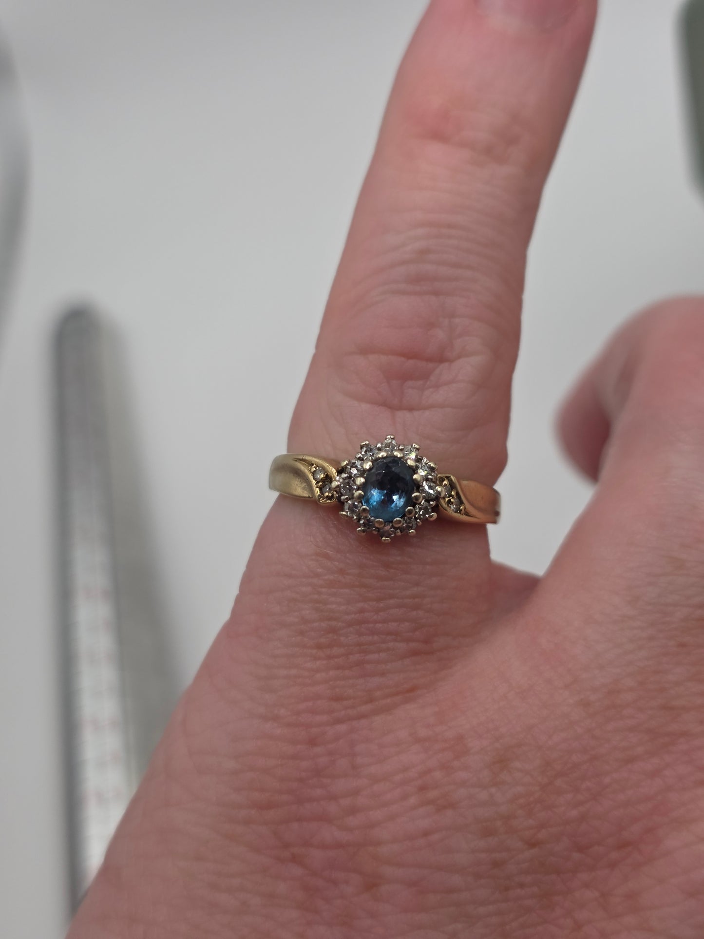 9ct gold topaz and diamond ring