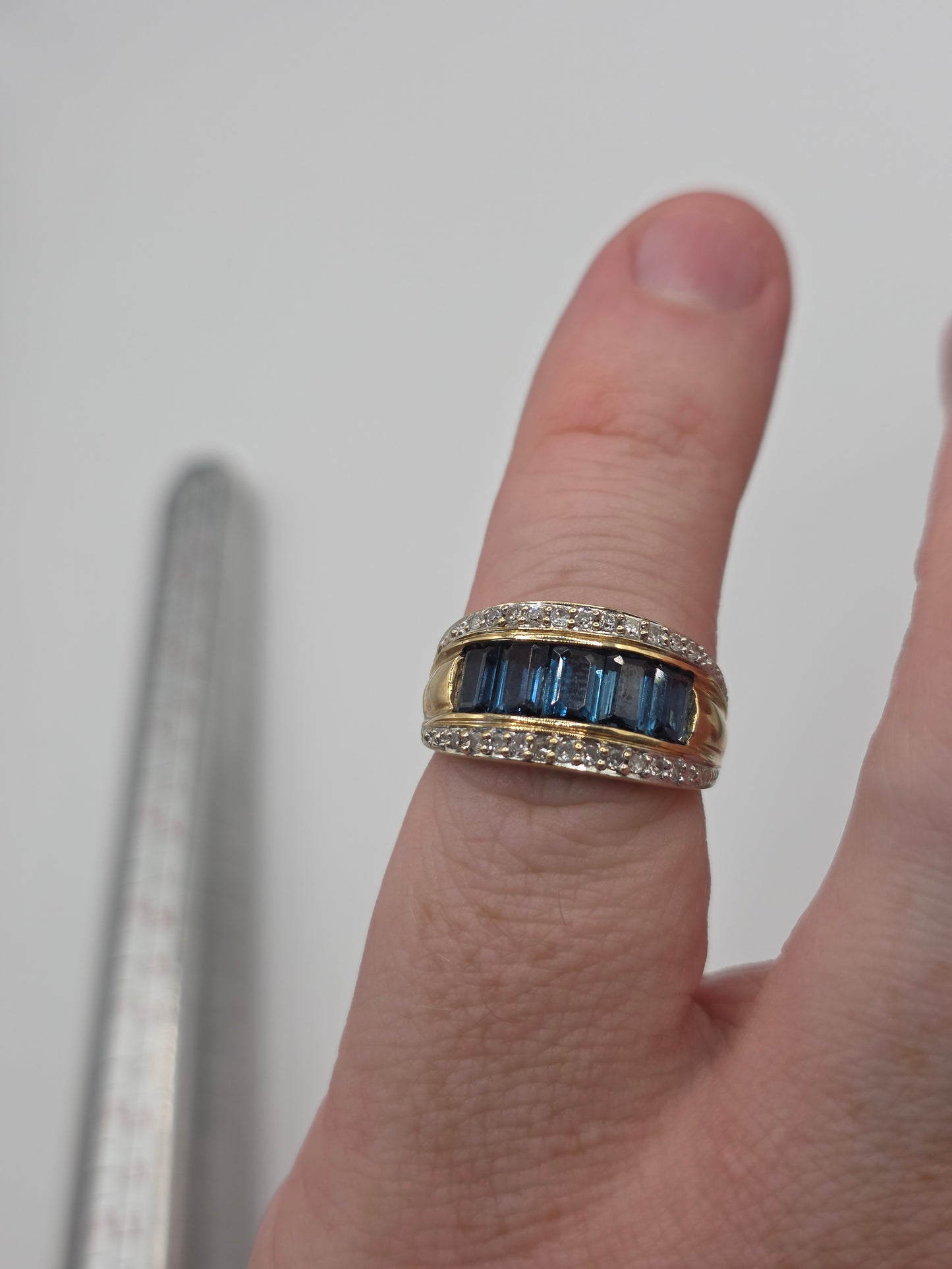 9ct gold topaz and diamond ring