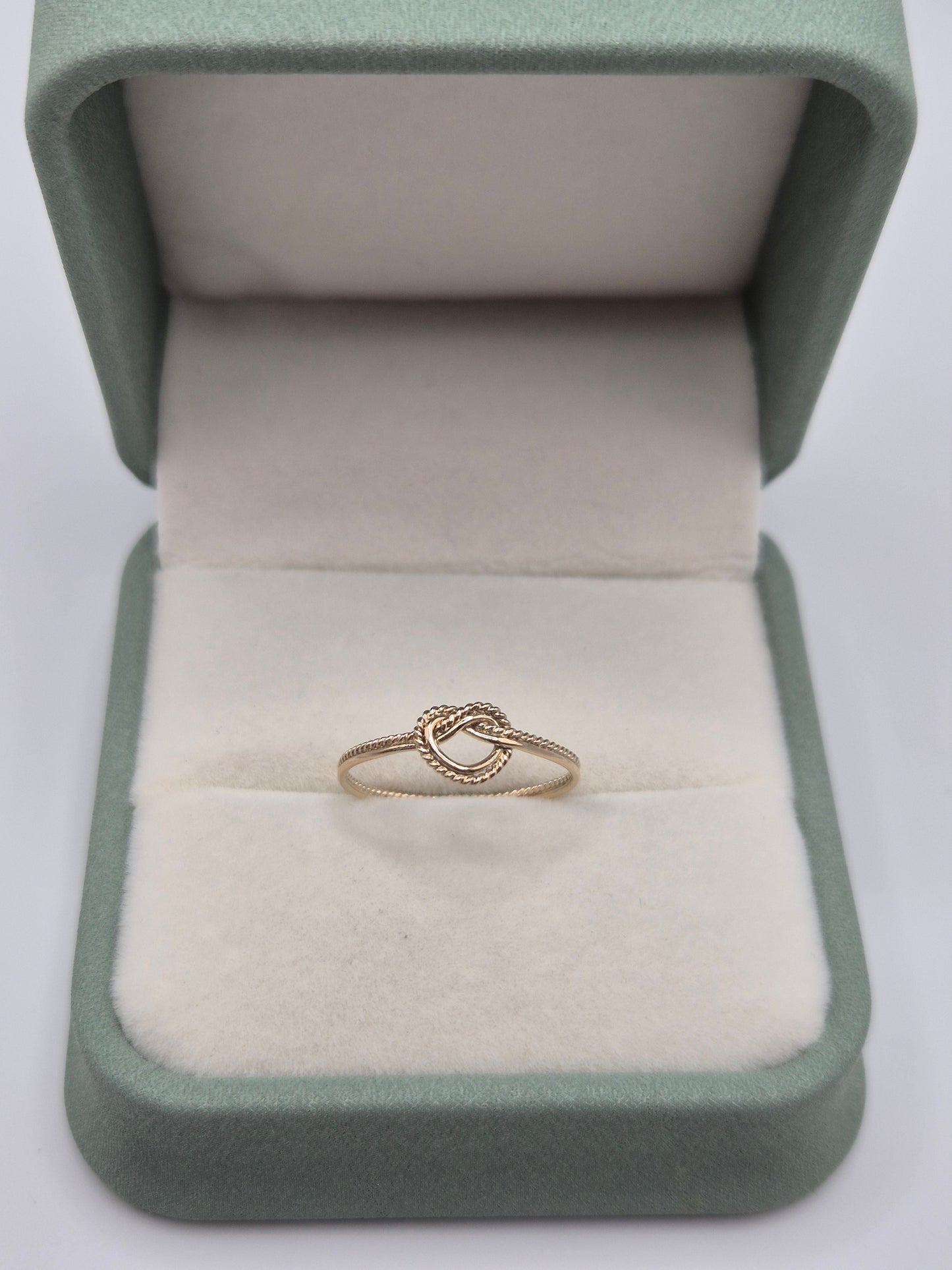 9ct gold knot ring