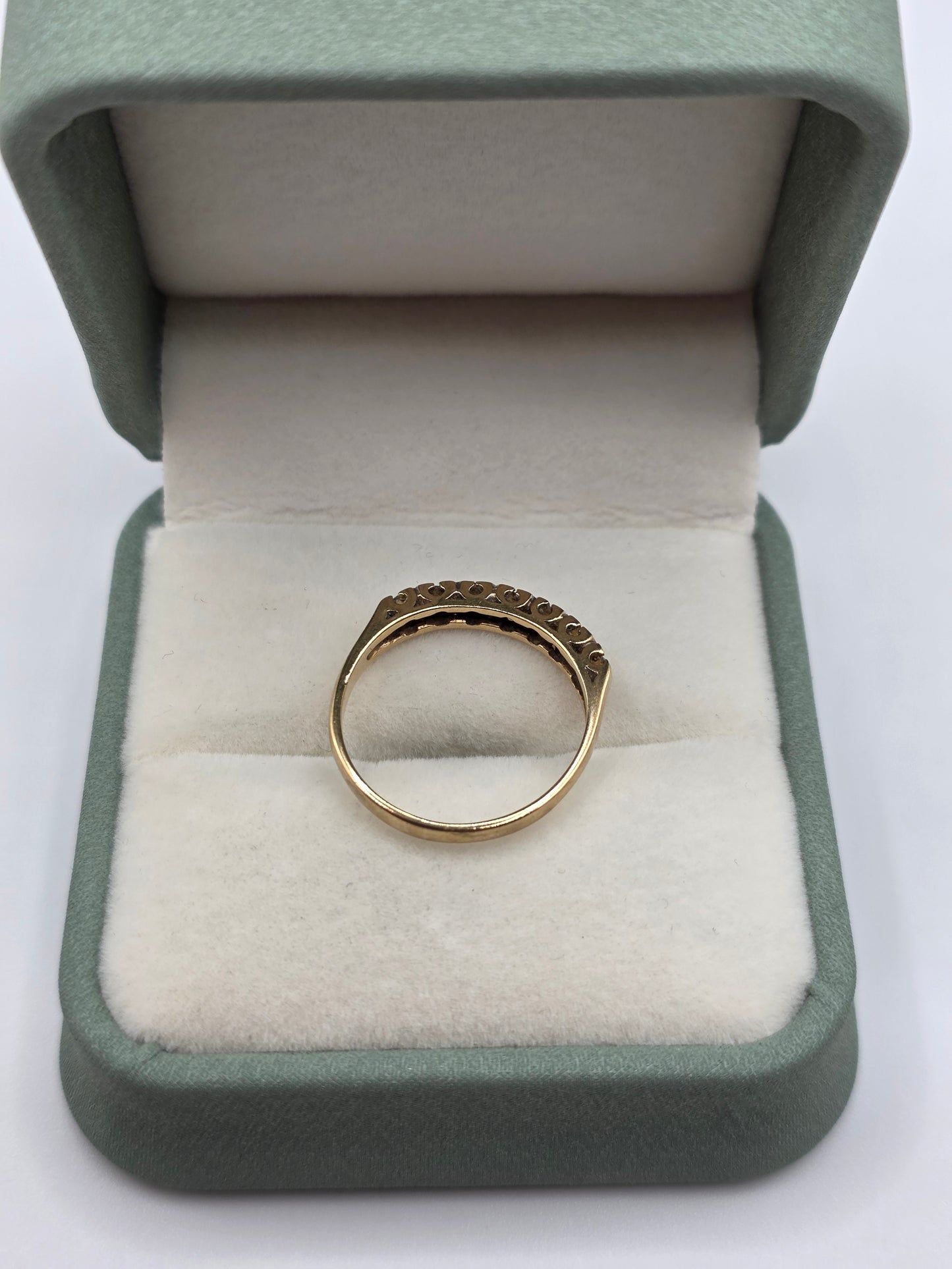 9ct gold diamond ring