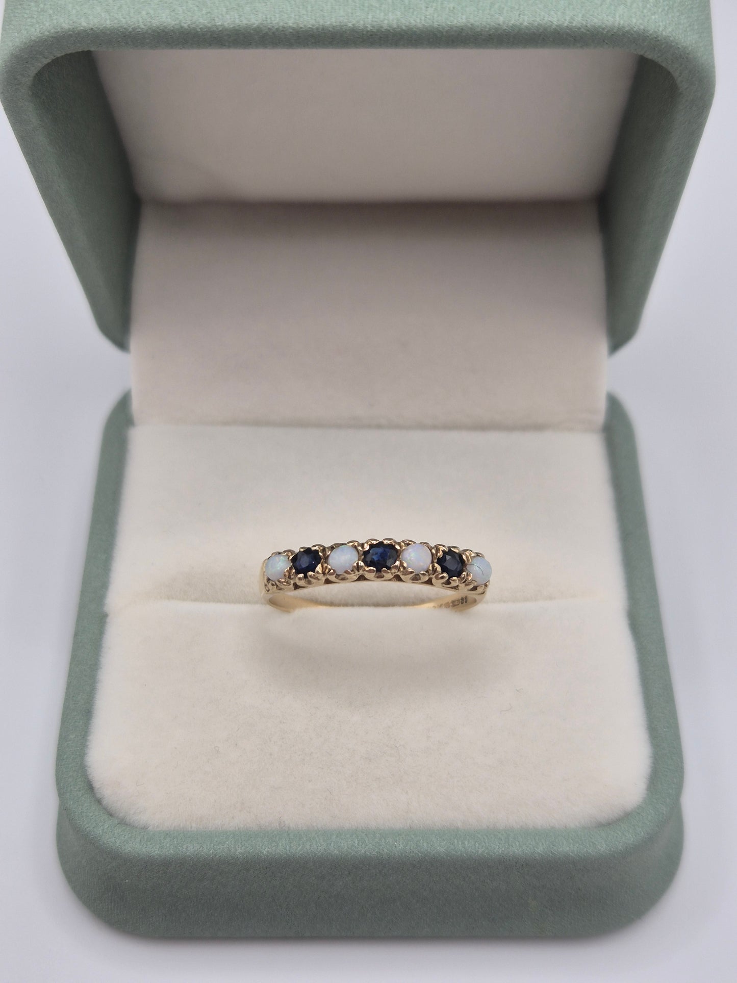 9ct gold opal and sapphire ring