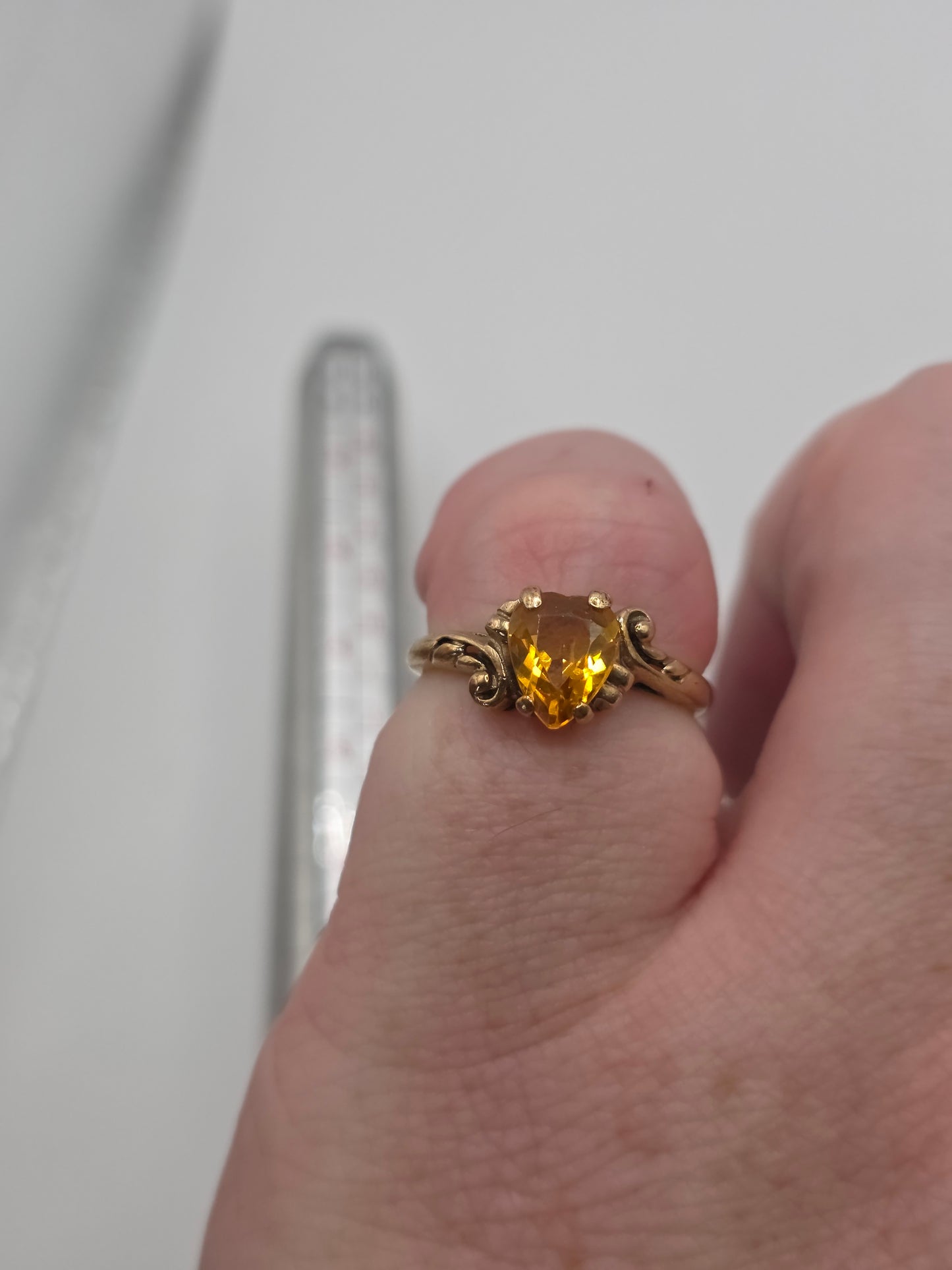 Vintage 9ct gold citrine ring