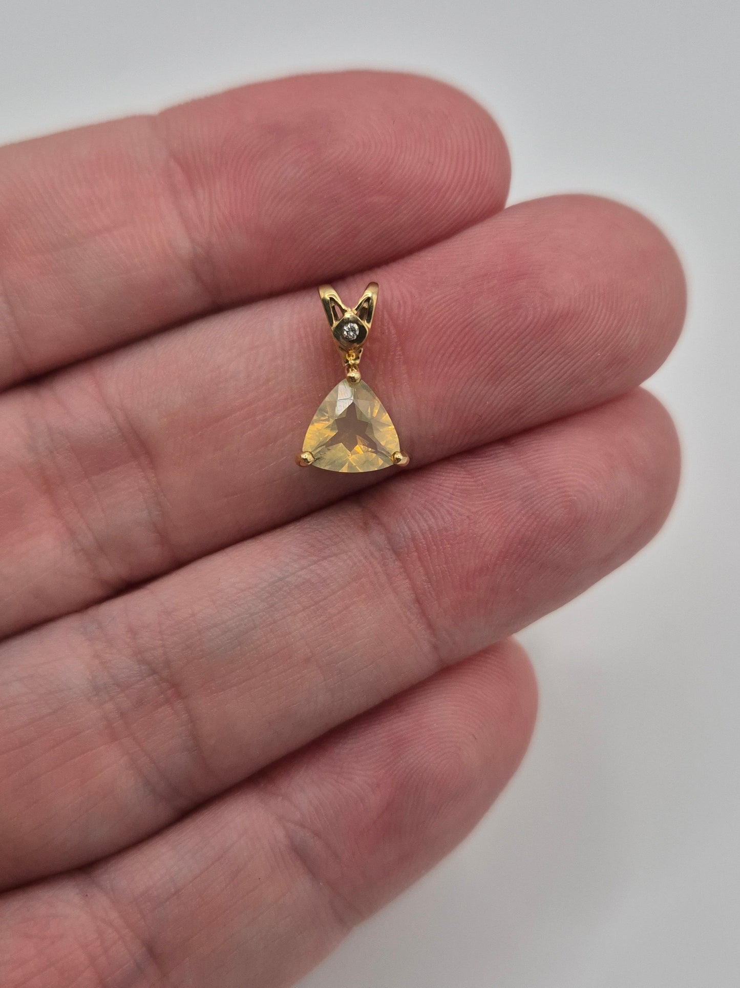 9ct gold opal and diamond pendant