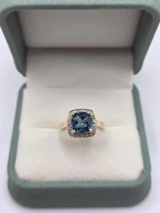 9ct gold topaz and diamond ring