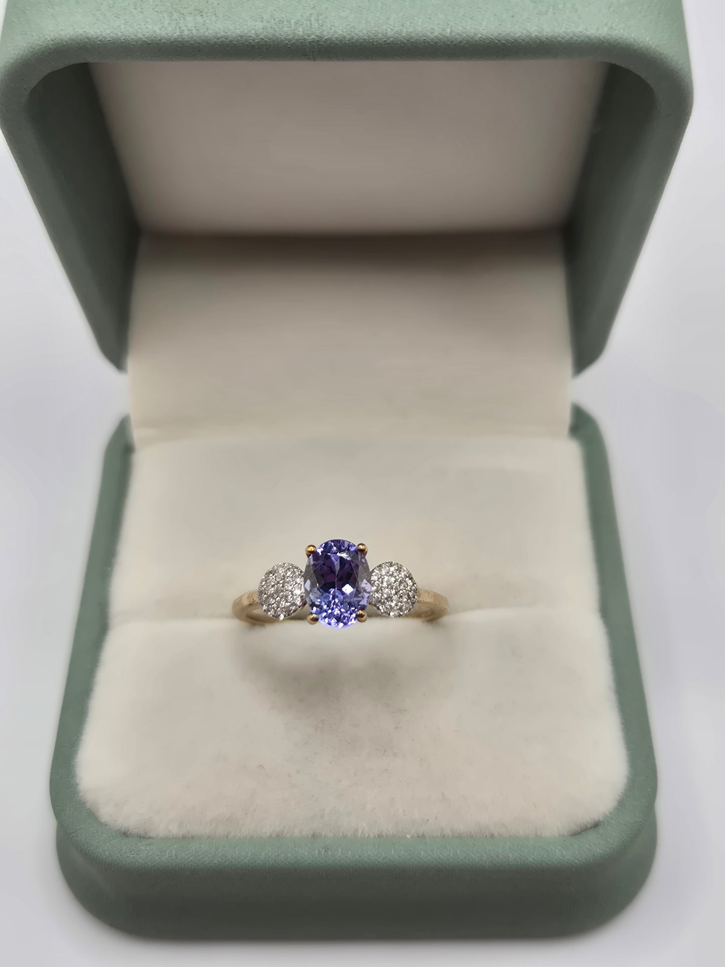 9ct gold tanzanite and white zircon ring
