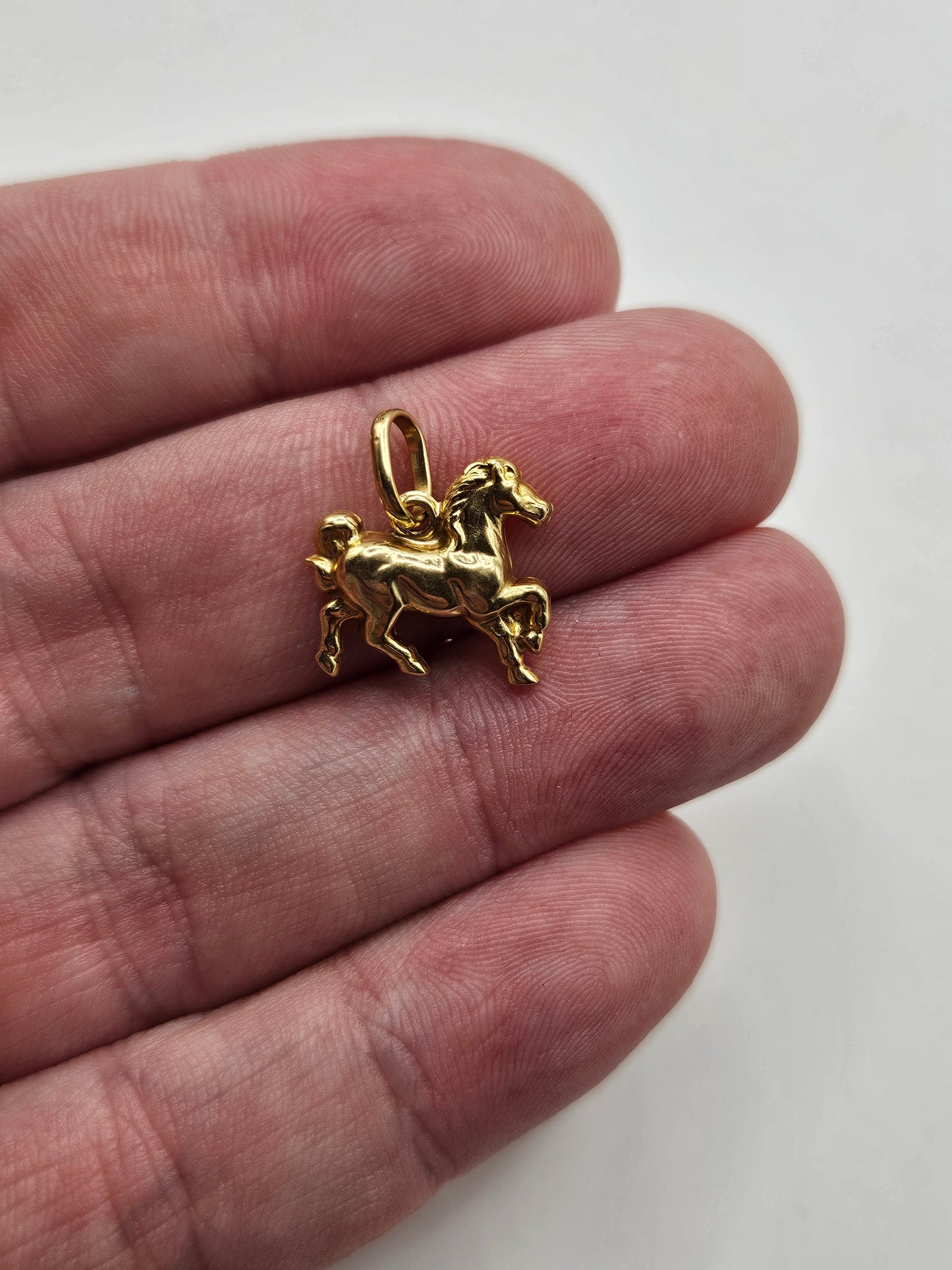 9ct gold horse charm