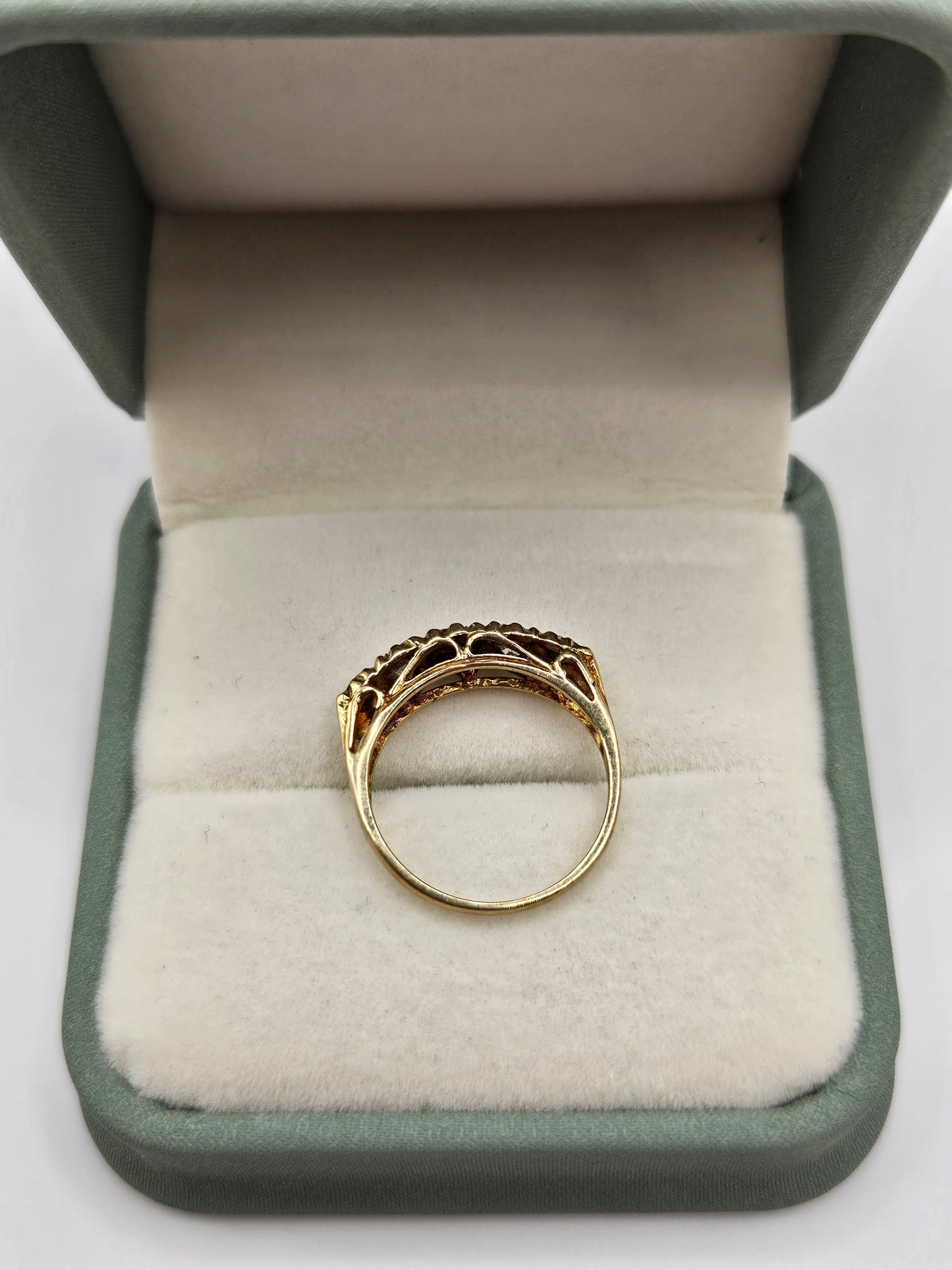 9ct gold sapphire and cz ring