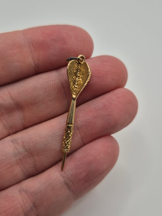 9ct gold dart pendant/Charm