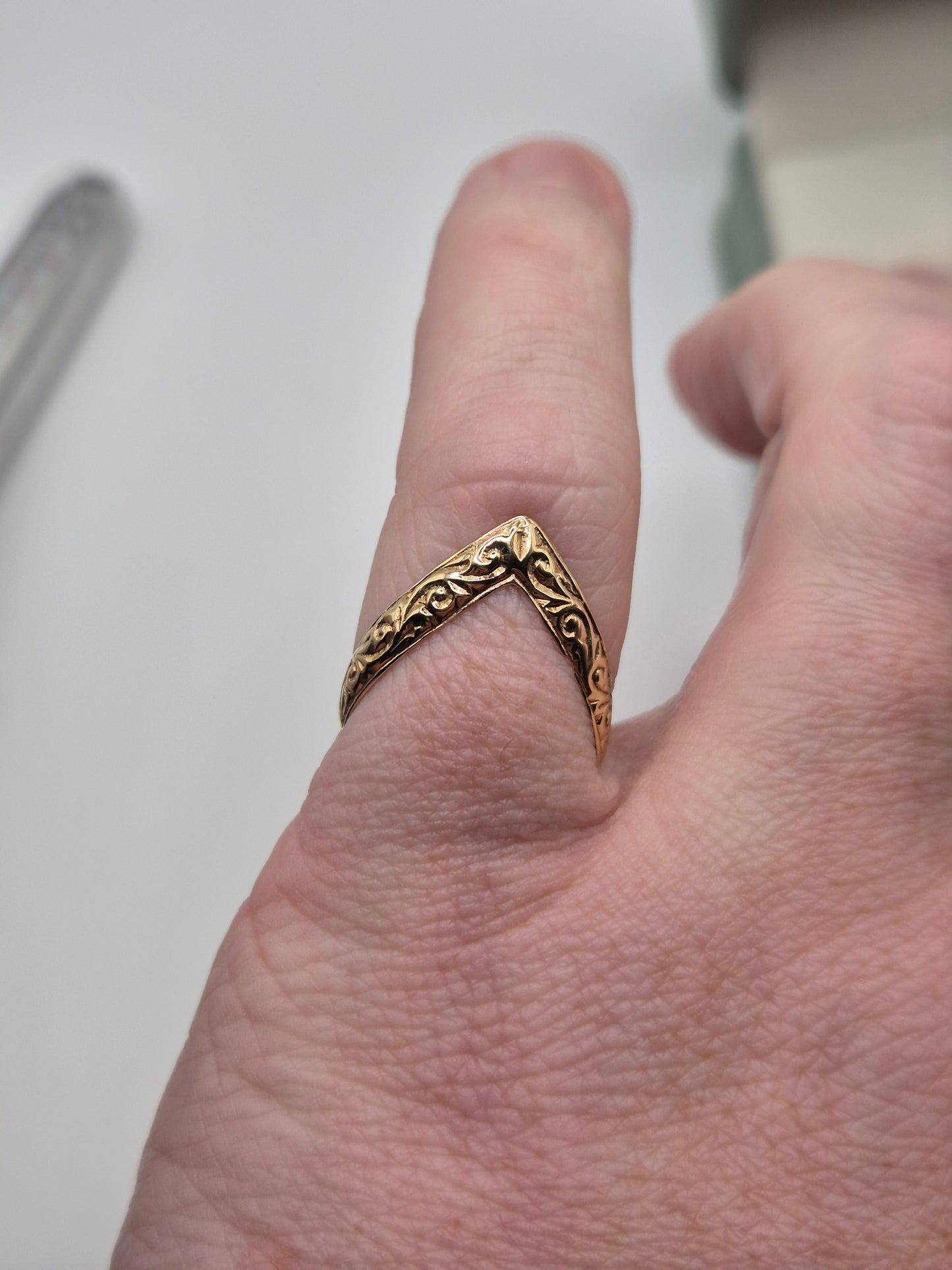 9ct gold double wishbone ring