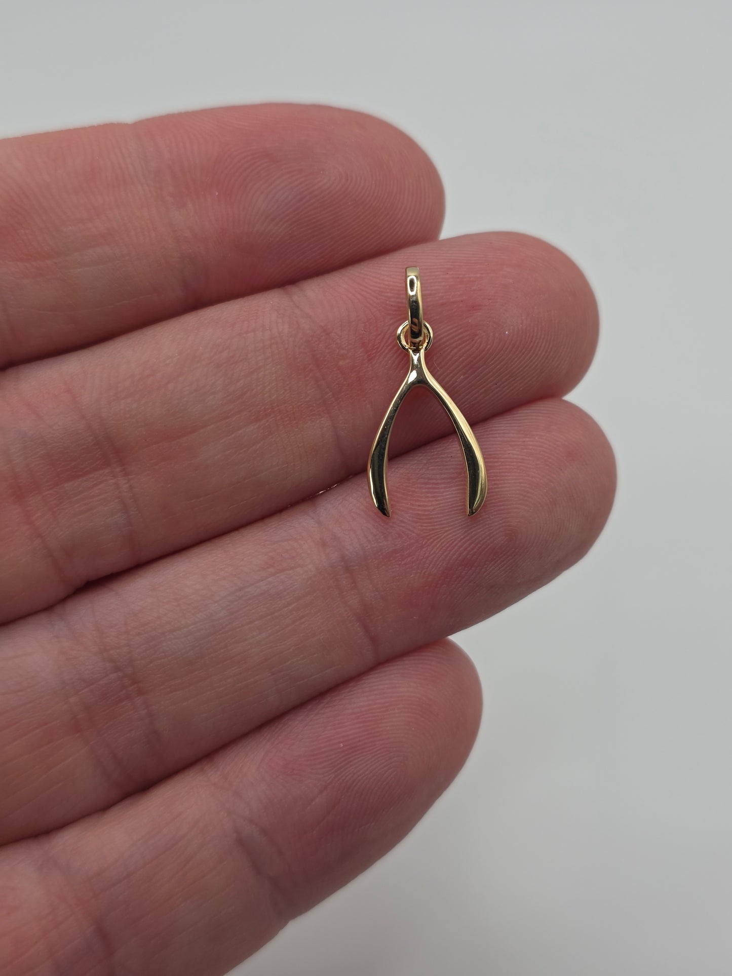 9ct gold wishbone charm