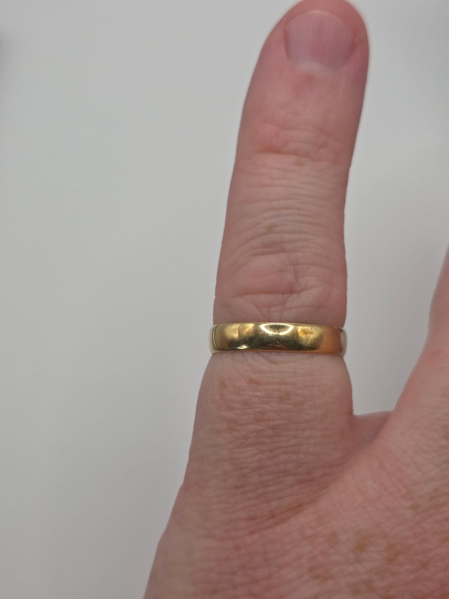 9ct gold ring
