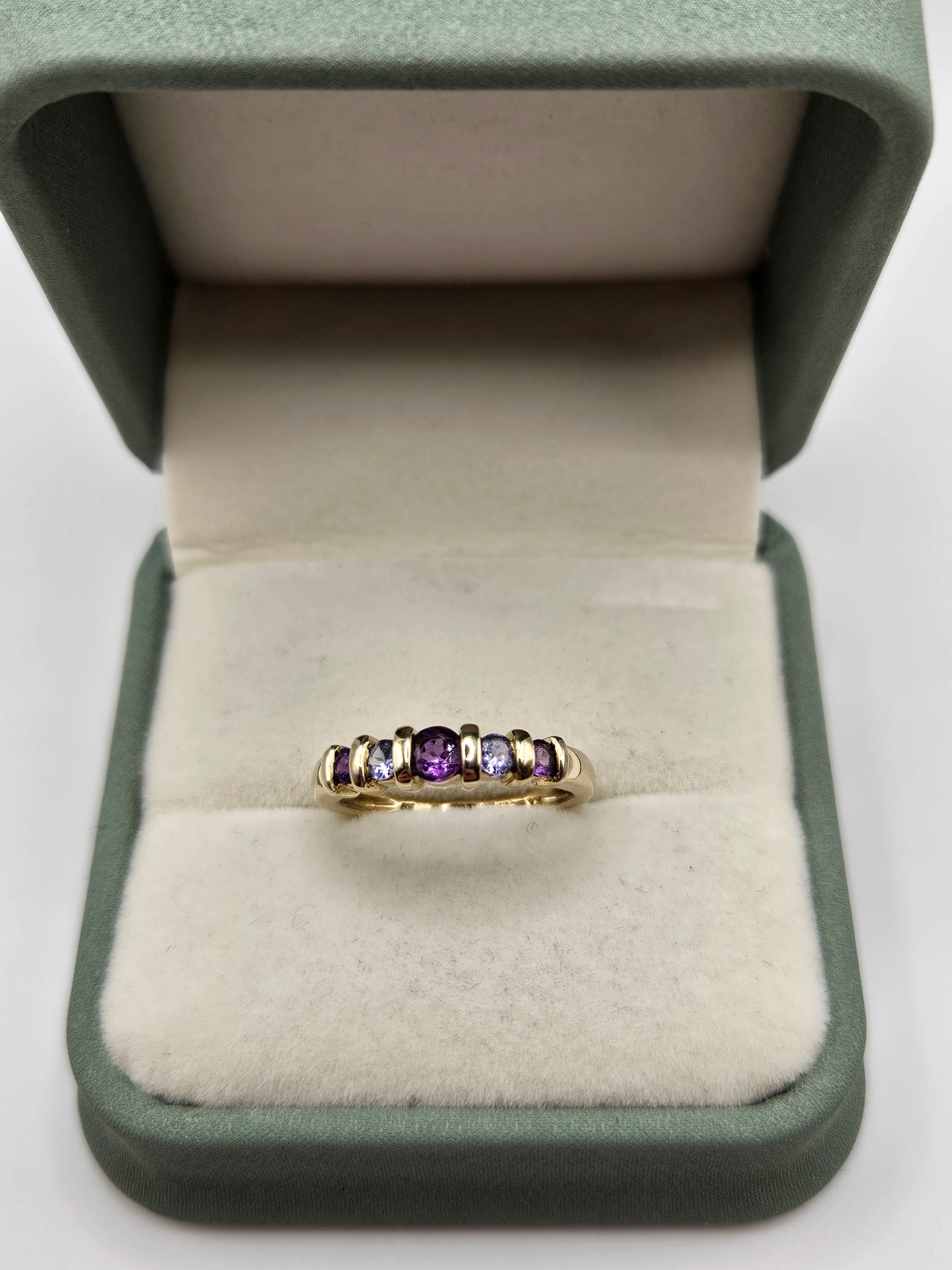 9ct gold amethyst and tanzanite ring