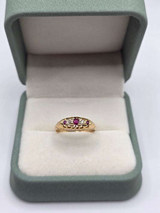 Antique 18ct gold ruby ring