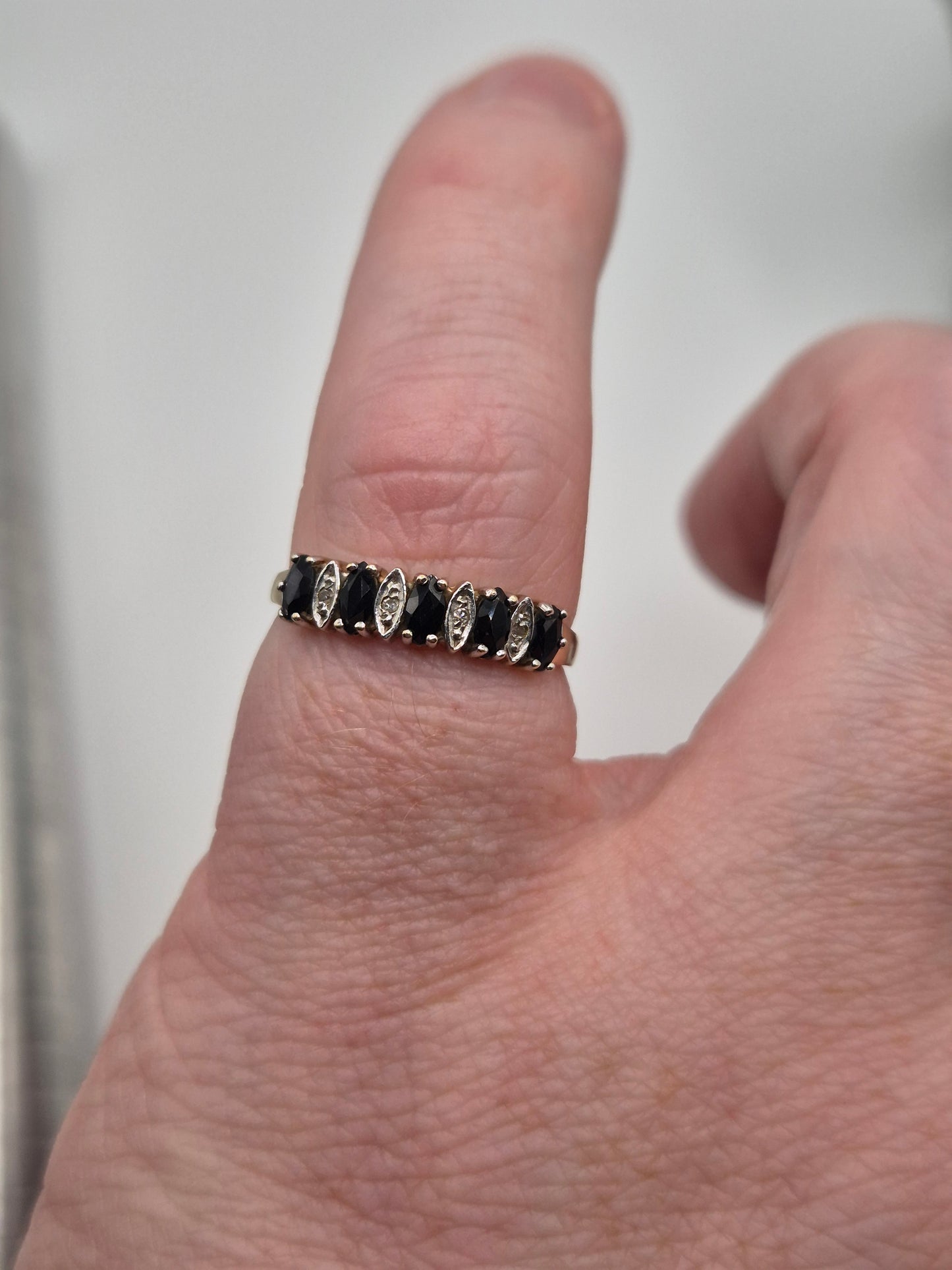 9ct gold sapphire and diamond ring