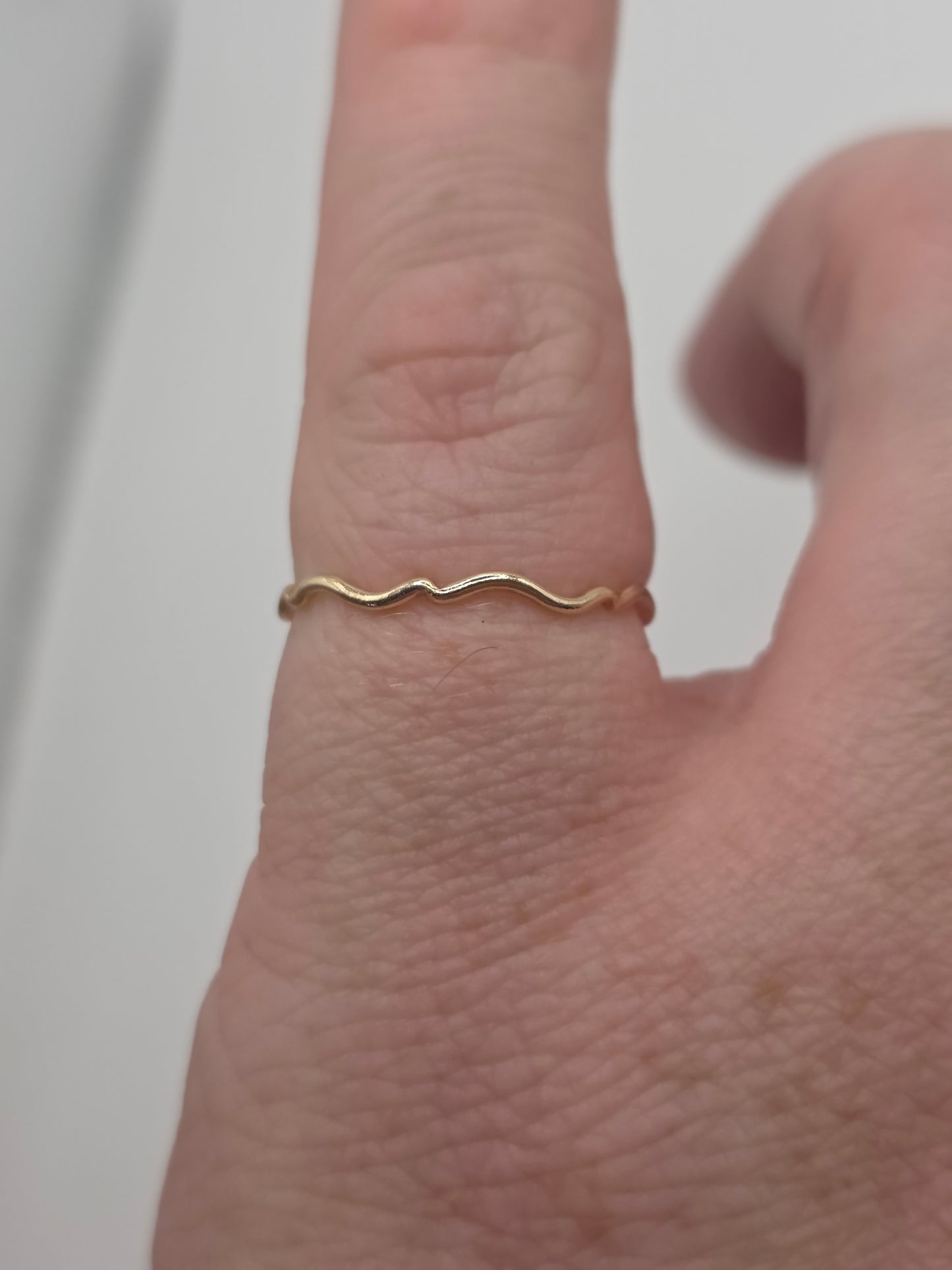 9ct gold tidal stacking ring