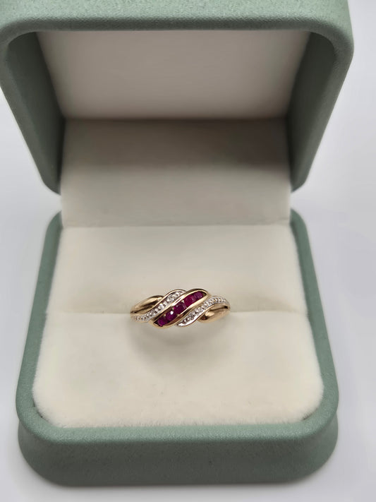 9ct rose gold ruby and diamond ring