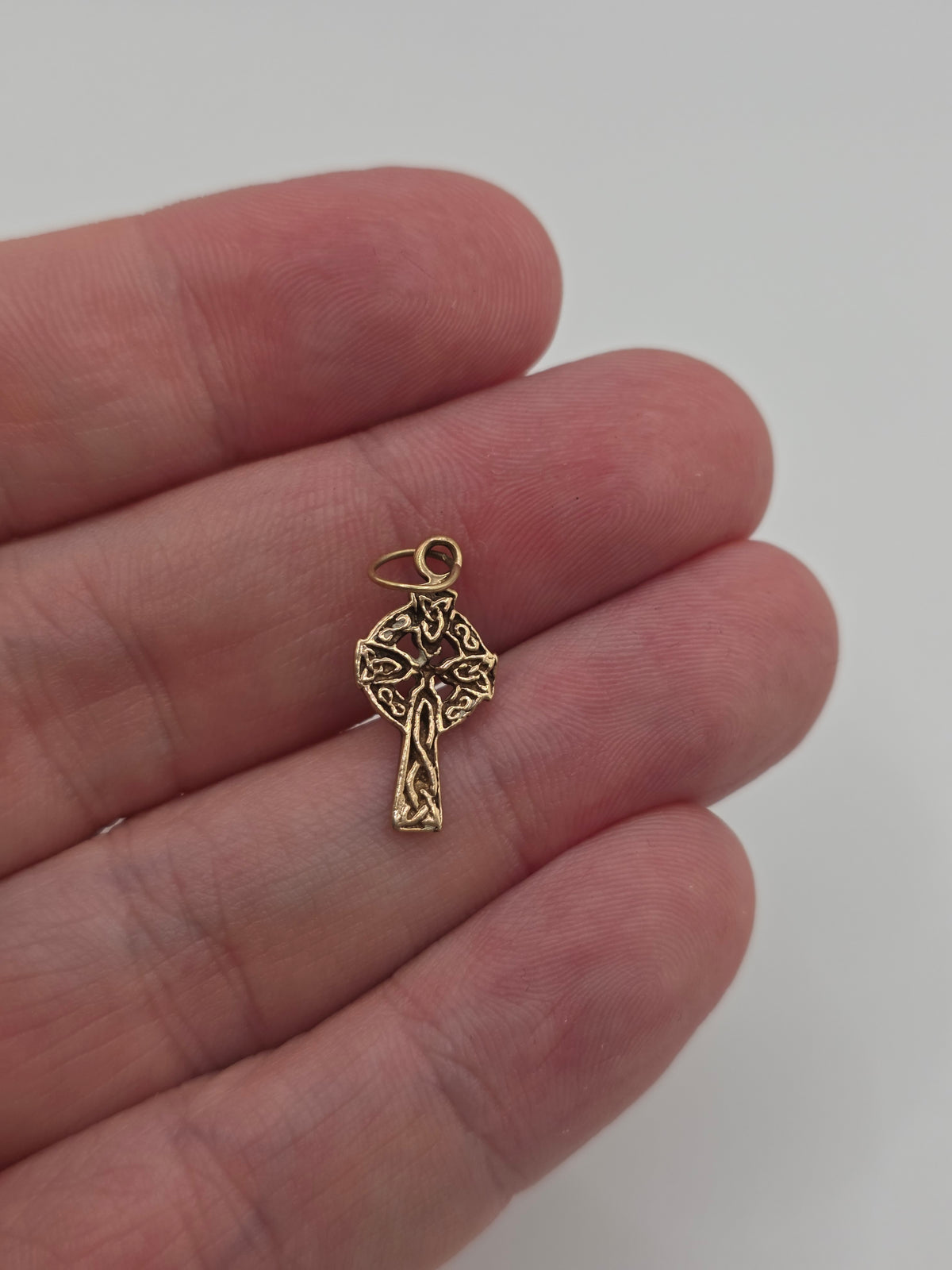 9ct gold celtic cross charm