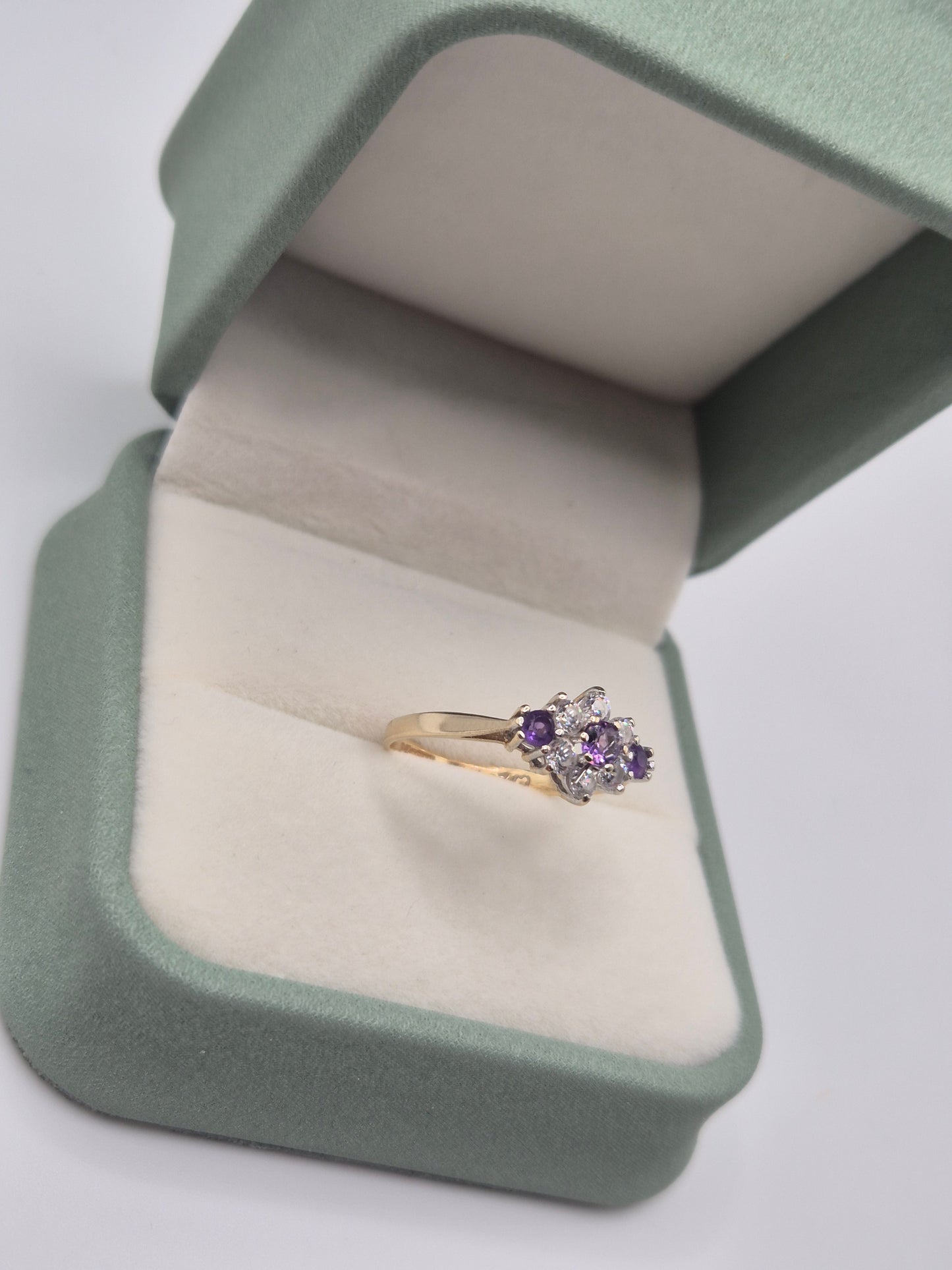 9ct gold amethyst and cz ring