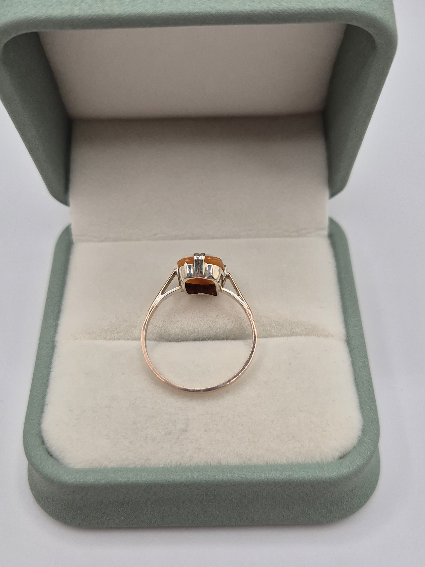 9ct gold cameo ring