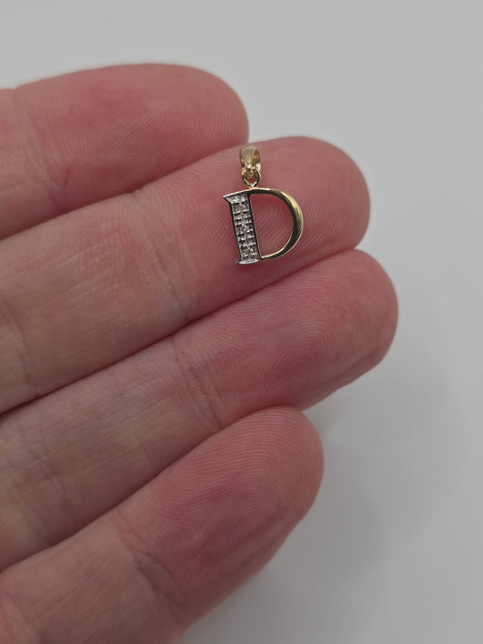 9ct gold diamond initial D pendant