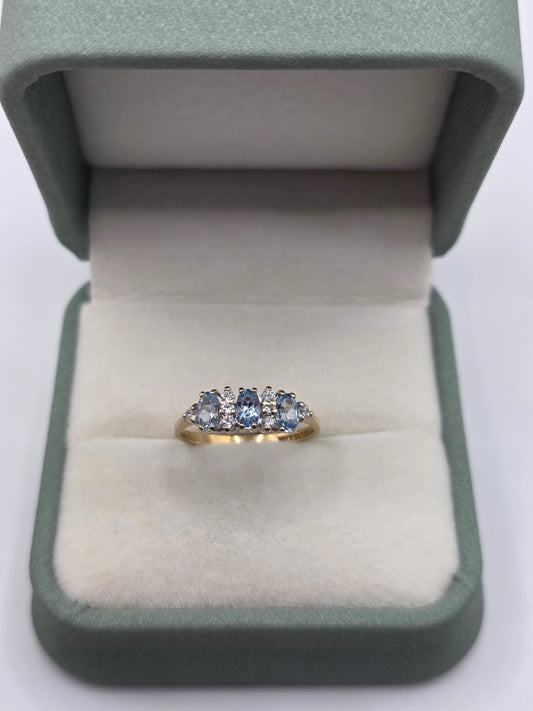 9ct gold topaz and zircon ring