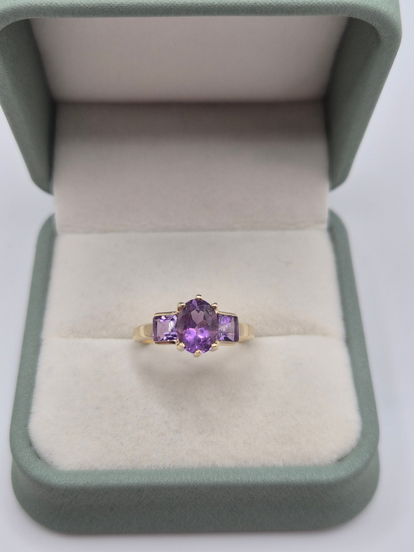 9ct gold amethyst ring