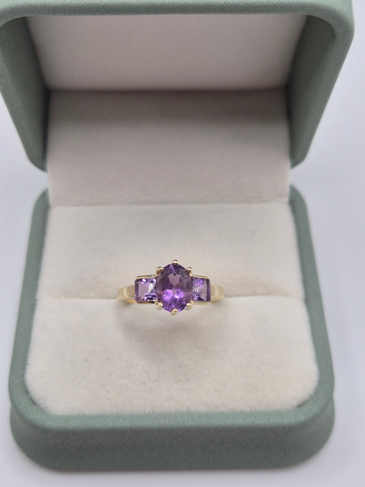 9ct gold amethyst ring