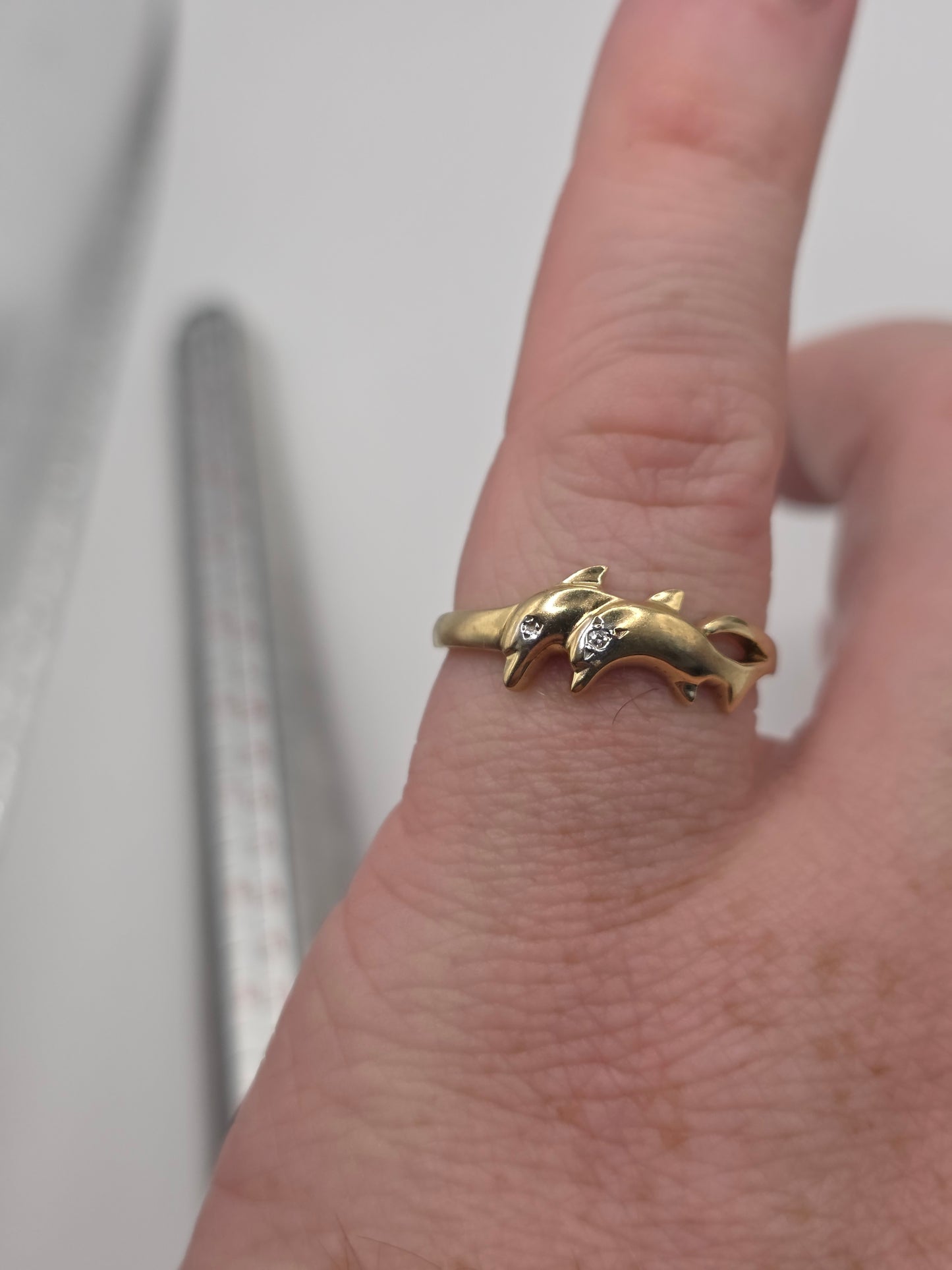 9ct gold diamond dolphin ring