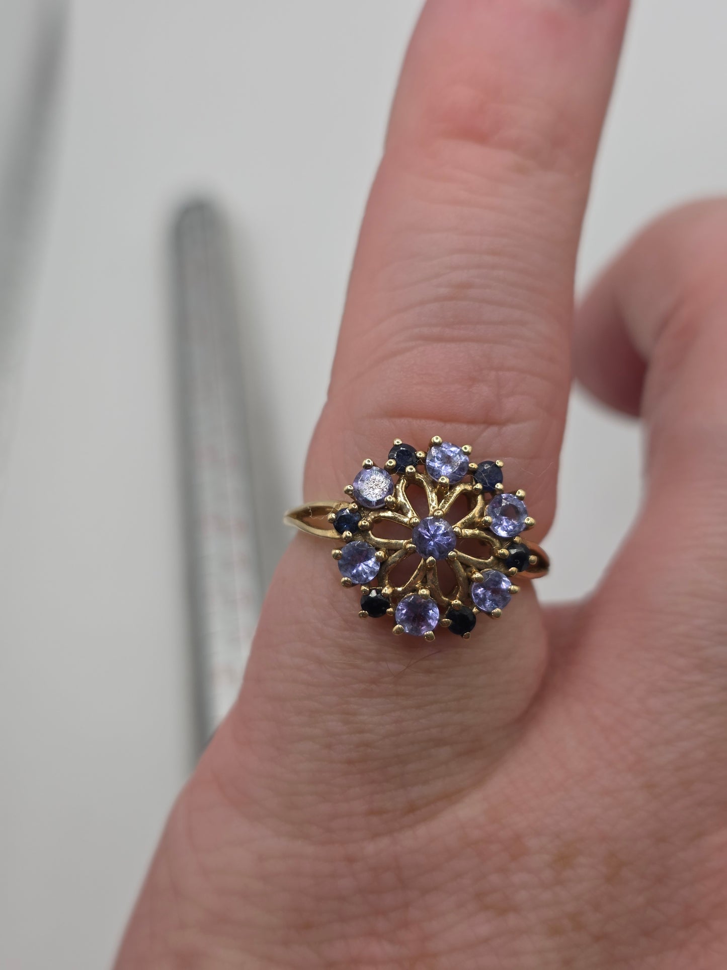 9ct gold sapphire and iolite ring