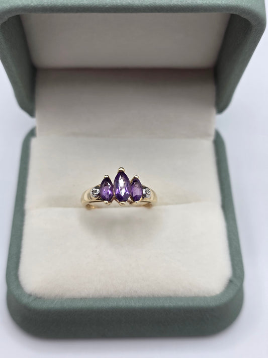 9ct gold amethyst and diamond ring