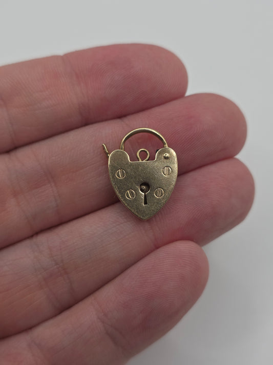 9ct gold padlock 2