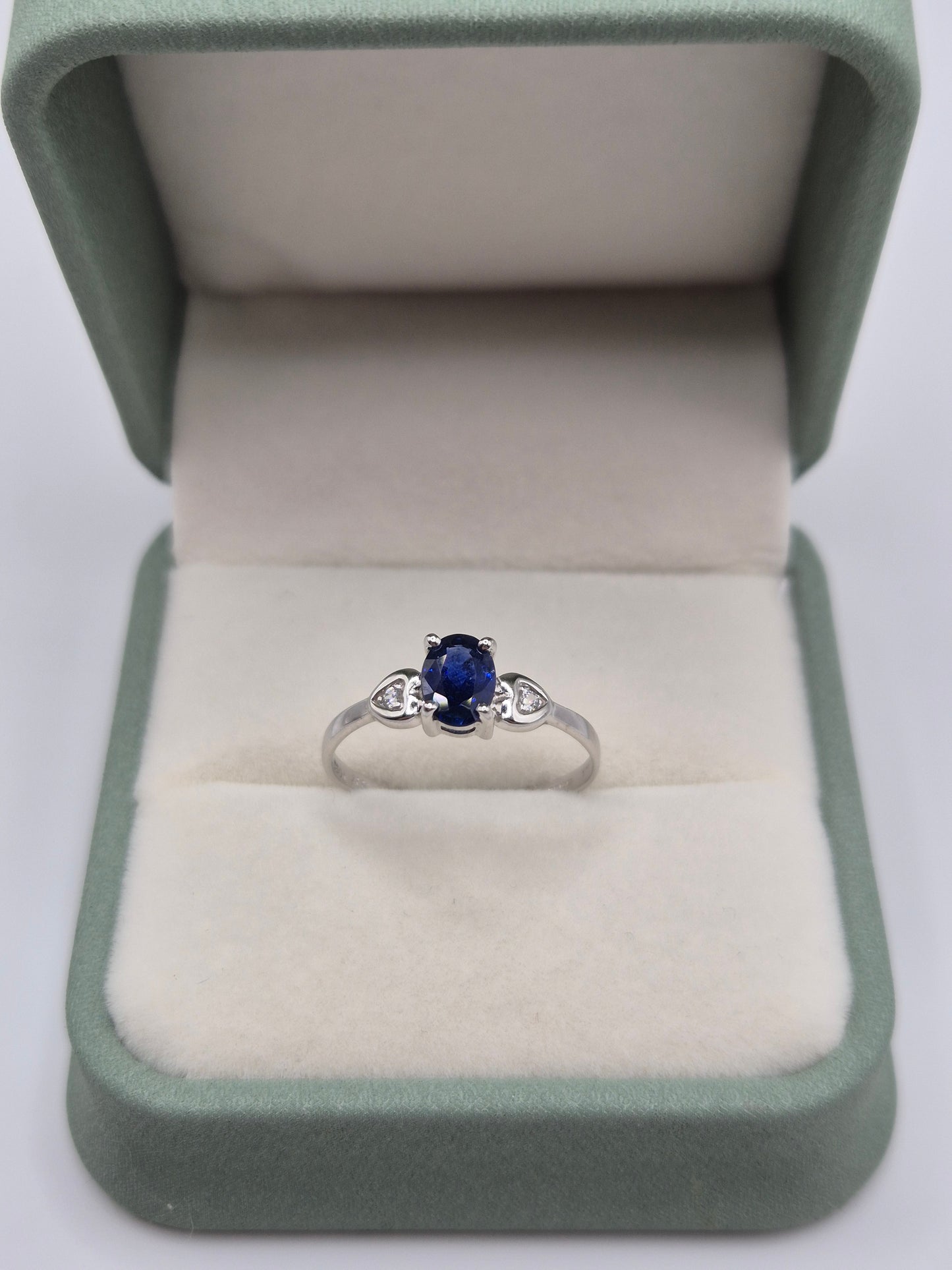 9ct white gold sapphire and diamond ring