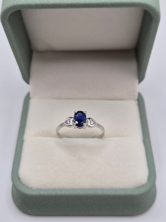9ct white gold sapphire and diamond ring